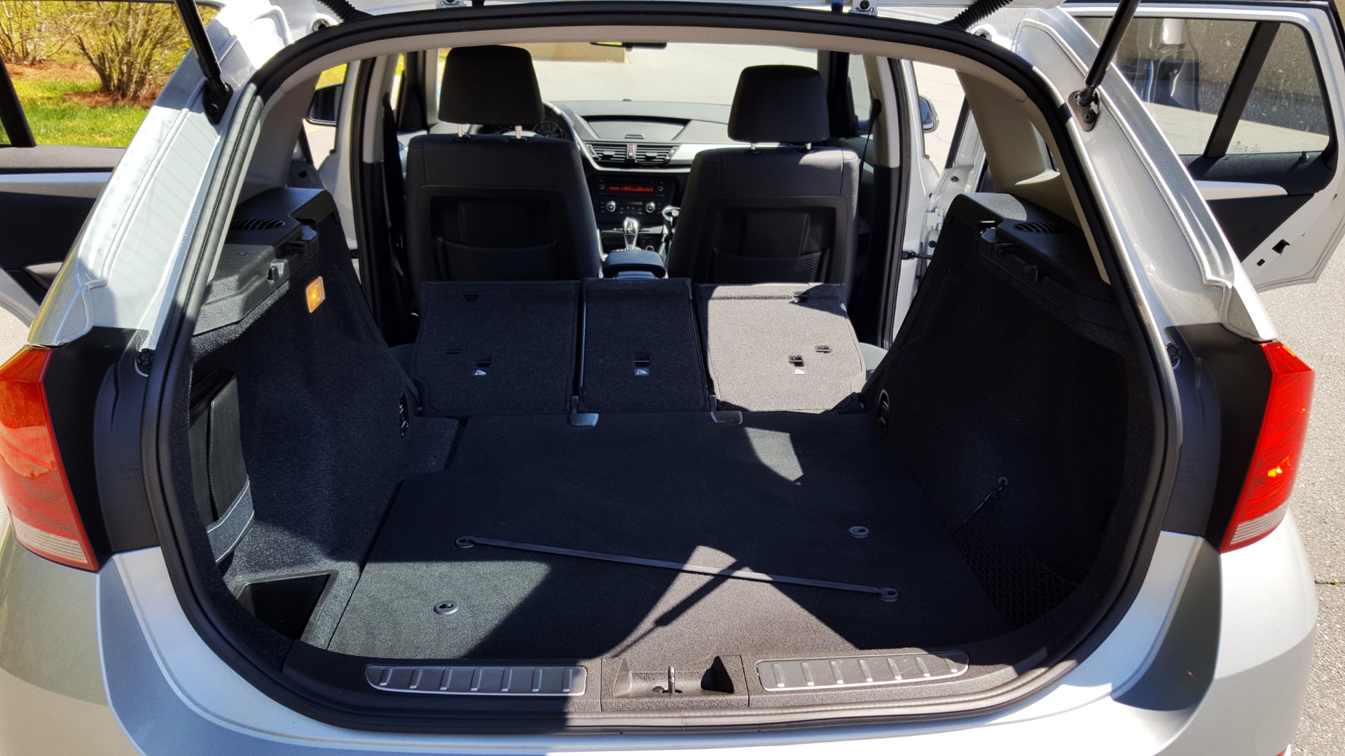 Used 2015 BMW X1 SDRIVE28I / SPORT LINE / PANO-ROOF / HTD STS / DUAL-ZONE CLIMATE for sale Sold at Formula Imports in Charlotte NC 28227 20