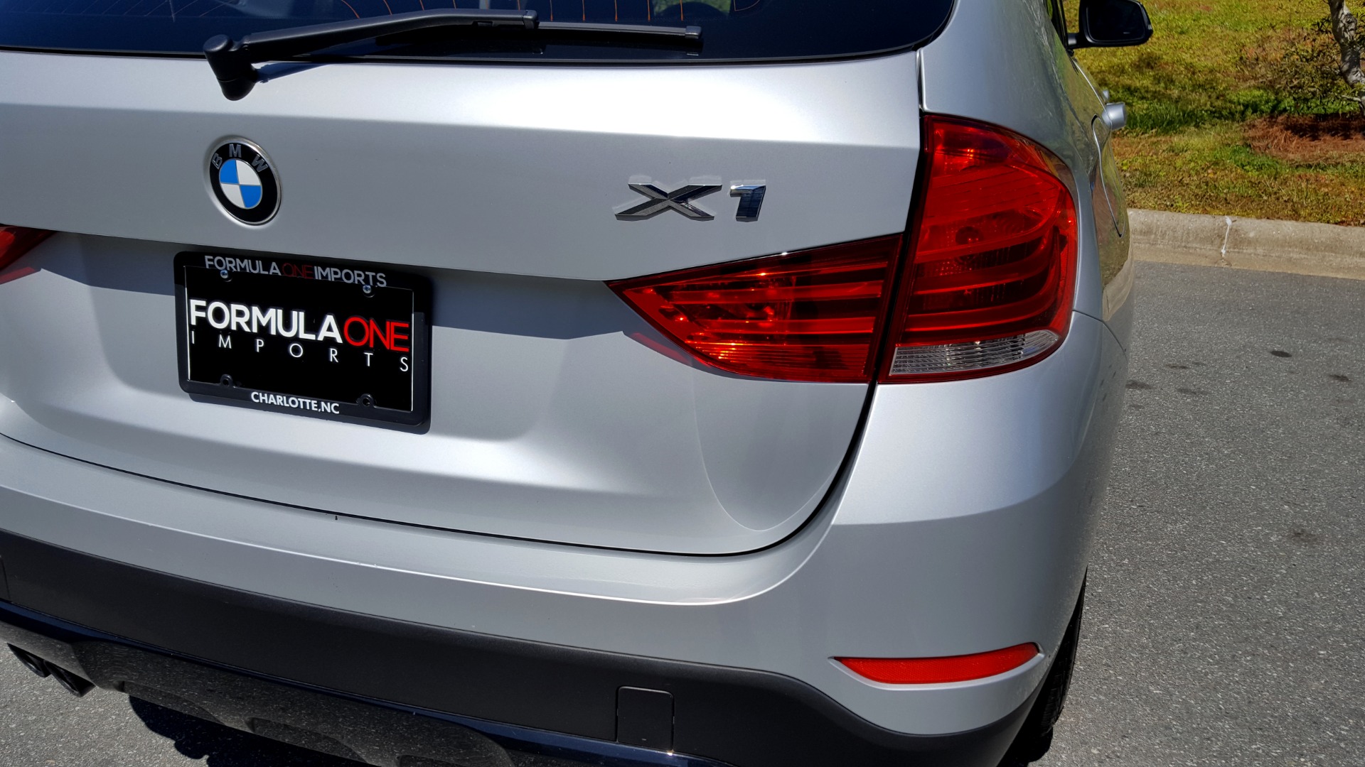 Used 2015 BMW X1 SDRIVE28I / SPORT LINE / PANO-ROOF / HTD STS / DUAL-ZONE CLIMATE for sale Sold at Formula Imports in Charlotte NC 28227 31