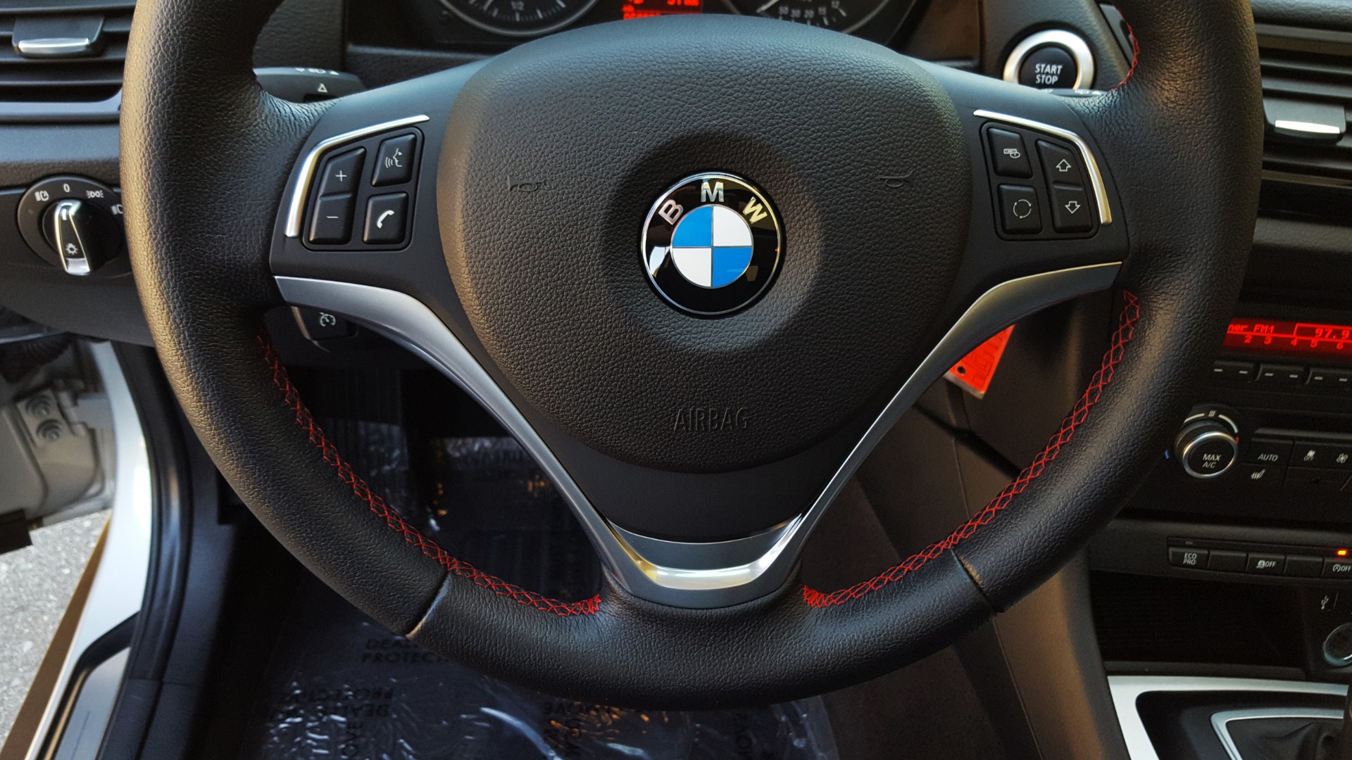 Used 2015 BMW X1 SDRIVE28I / SPORT LINE / PANO-ROOF / HTD STS / DUAL-ZONE CLIMATE for sale Sold at Formula Imports in Charlotte NC 28227 41
