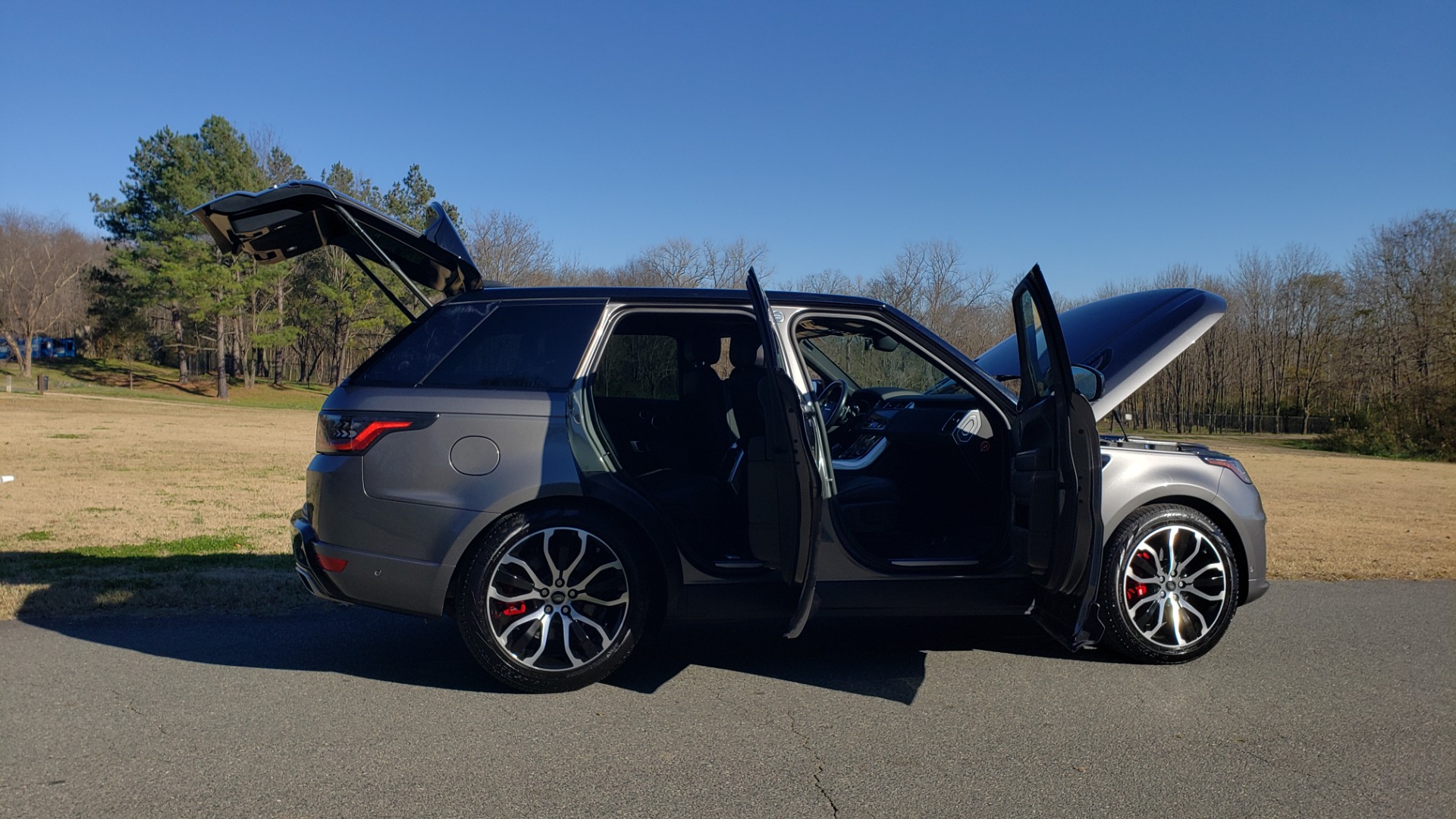 Used 2018 Land Rover RANGE ROVER SPORT DYNAMIC SC V8 / CLIMATE CMFRT / VISION ASST / MERIDIAN for sale Sold at Formula Imports in Charlotte NC 28227 17