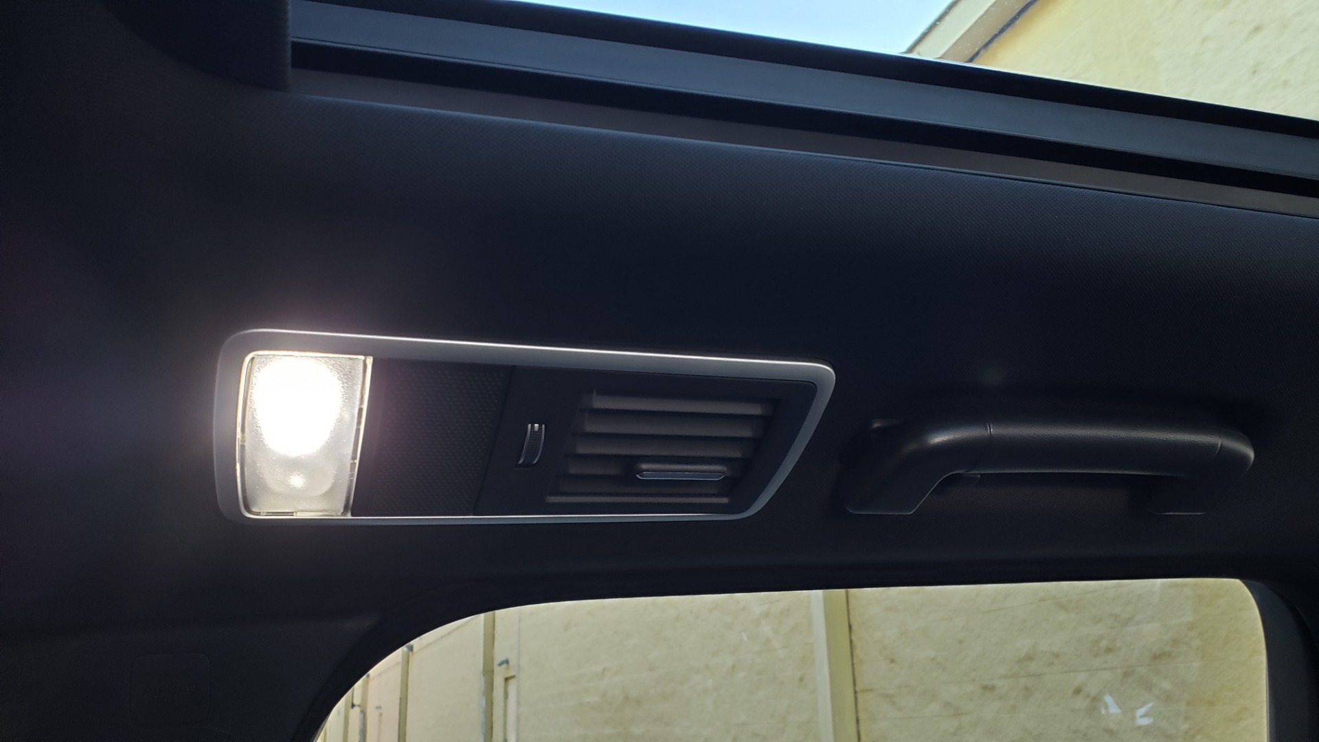 Used 2018 Land Rover RANGE ROVER SPORT DYNAMIC SC V8 / CLIMATE CMFRT / VISION ASST / MERIDIAN for sale Sold at Formula Imports in Charlotte NC 28227 91