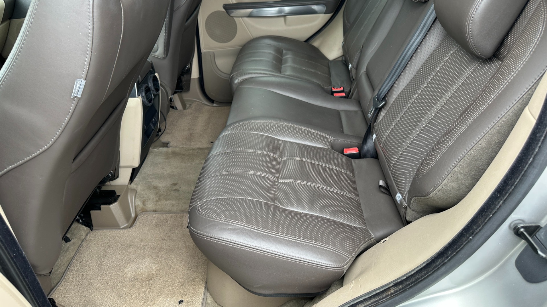 Used 2011 Land Rover Range Rover Sport HSE LUX for sale Sold at Formula Imports in Charlotte NC 28227 24
