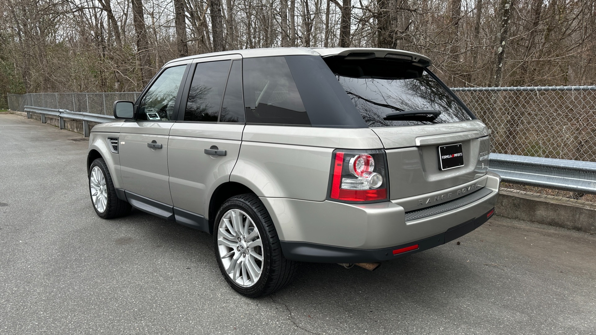 Used 2011 Land Rover Range Rover Sport HSE LUX / LEATHER / WOOD TRIM / LUXURY INTERIOR PKG / DIGITAL AND SAT RADIO for sale Sold at Formula Imports in Charlotte NC 28227 4