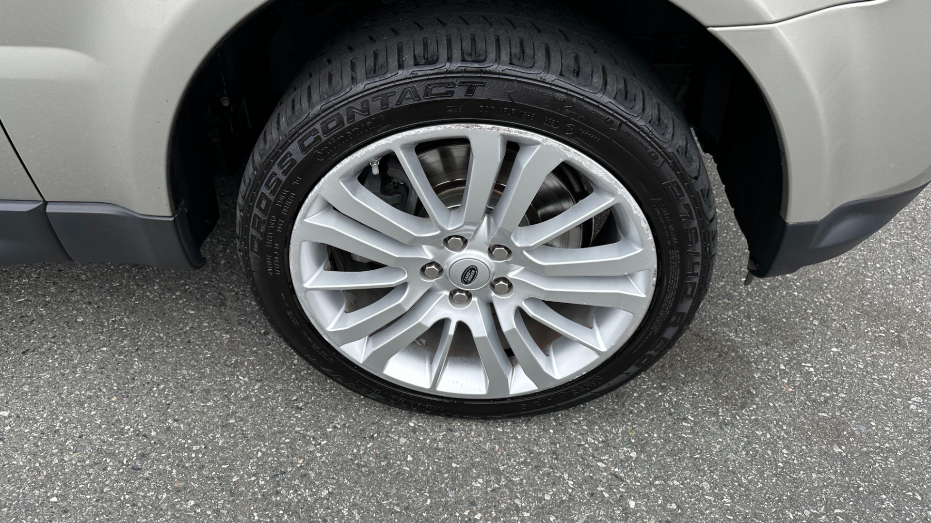 Used 2011 Land Rover Range Rover Sport HSE LUX for sale Sold at Formula Imports in Charlotte NC 28227 44