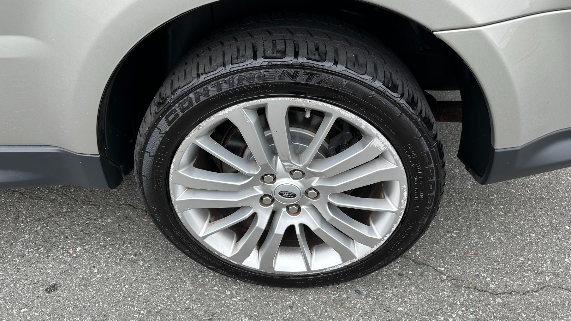 Used 2011 Land Rover Range Rover Sport HSE LUX for sale Sold at Formula Imports in Charlotte NC 28227 45