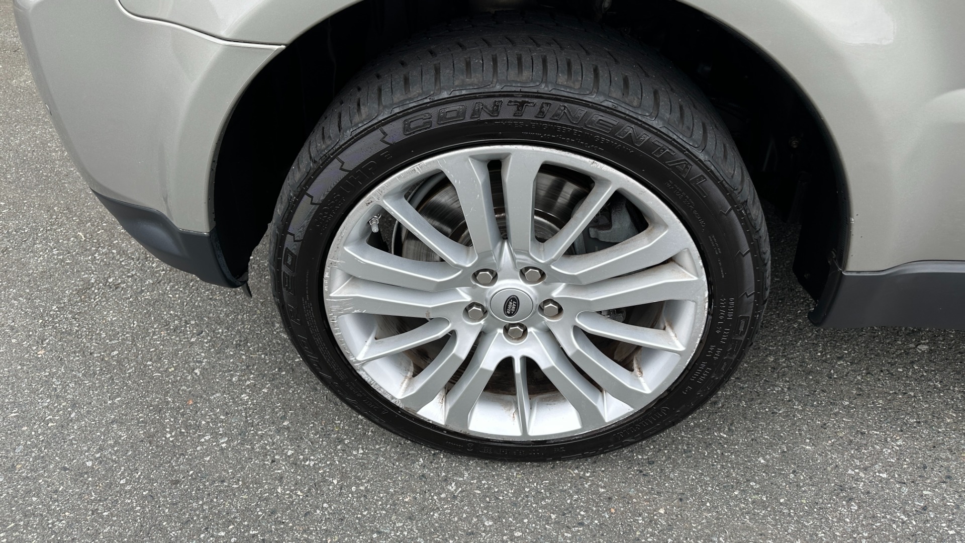 Used 2011 Land Rover Range Rover Sport HSE LUX for sale Sold at Formula Imports in Charlotte NC 28227 47