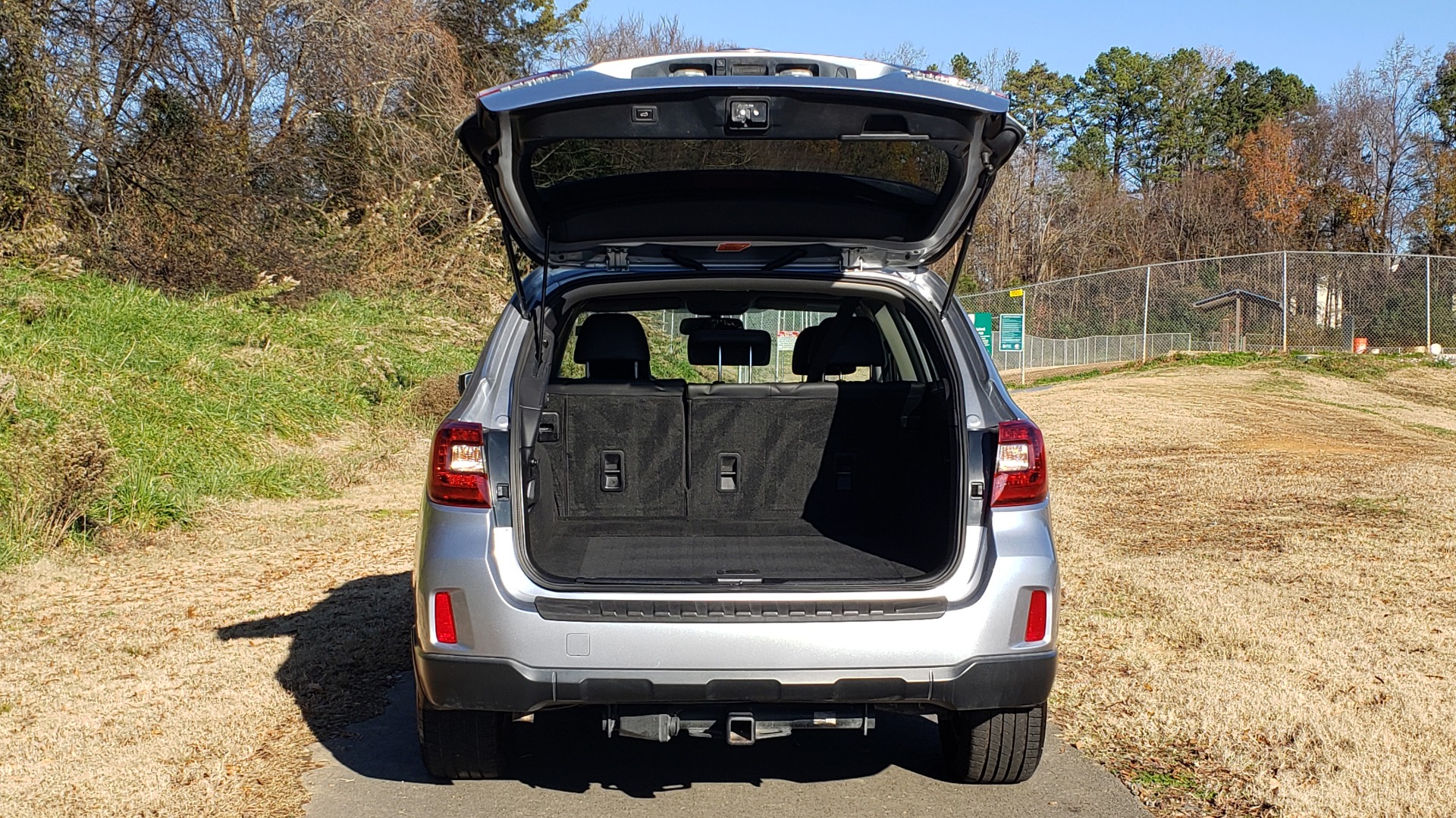 Used 2015 Subaru OUTBACK 2.5I LIMITED / AWD / 2.5L 4-CYL / AUTO / 18IN WHEELS for sale Sold at Formula Imports in Charlotte NC 28227 17