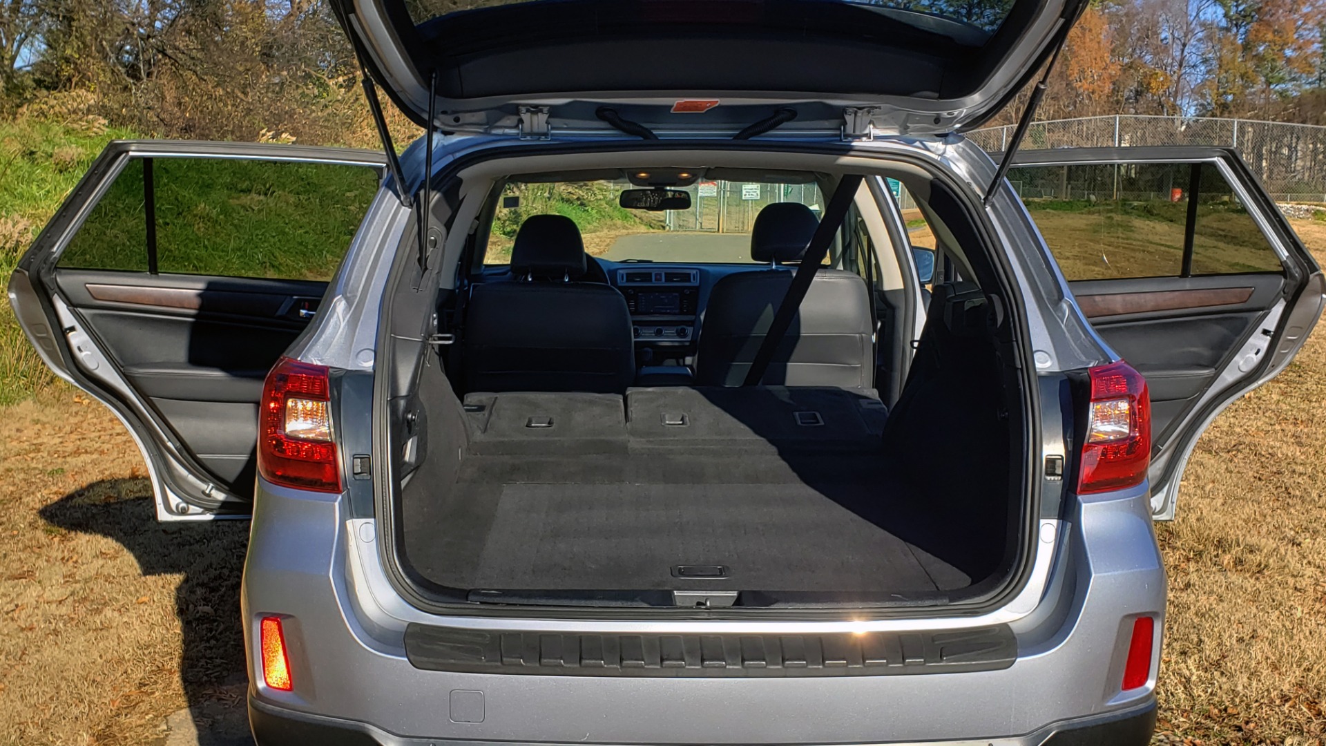 Used 2015 Subaru OUTBACK 2.5I LIMITED / AWD / 2.5L 4-CYL / AUTO / 18IN WHEELS for sale Sold at Formula Imports in Charlotte NC 28227 24