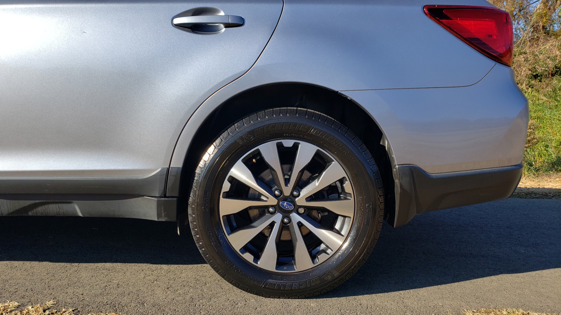 Used 2015 Subaru OUTBACK 2.5I LIMITED / AWD / 2.5L 4-CYL / AUTO / 18IN WHEELS for sale Sold at Formula Imports in Charlotte NC 28227 75