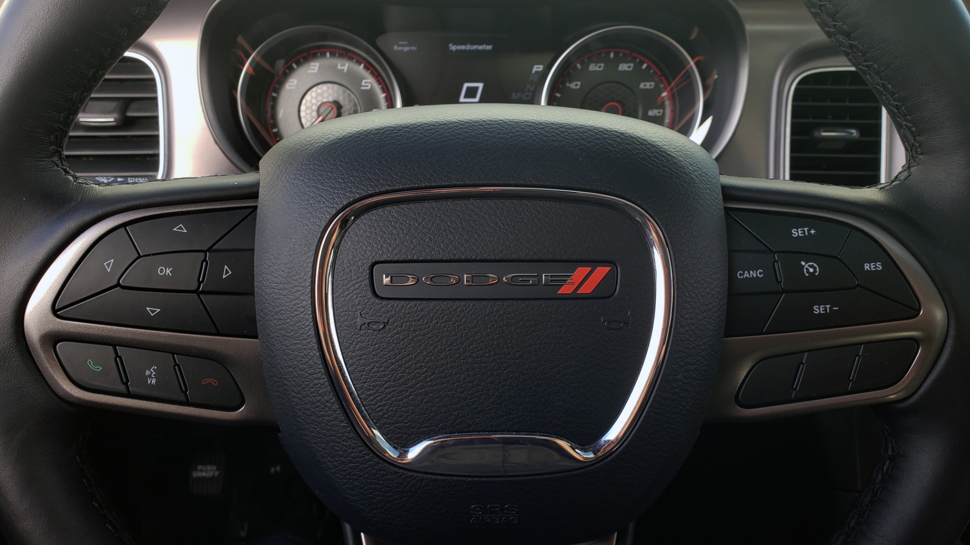 Used 2020 Dodge CHARGER SXT / RWD / V6 / 8-SPD AUTO / LTHR / HTD STS / SUNROOF / REARVIEW for sale Sold at Formula Imports in Charlotte NC 28227 37