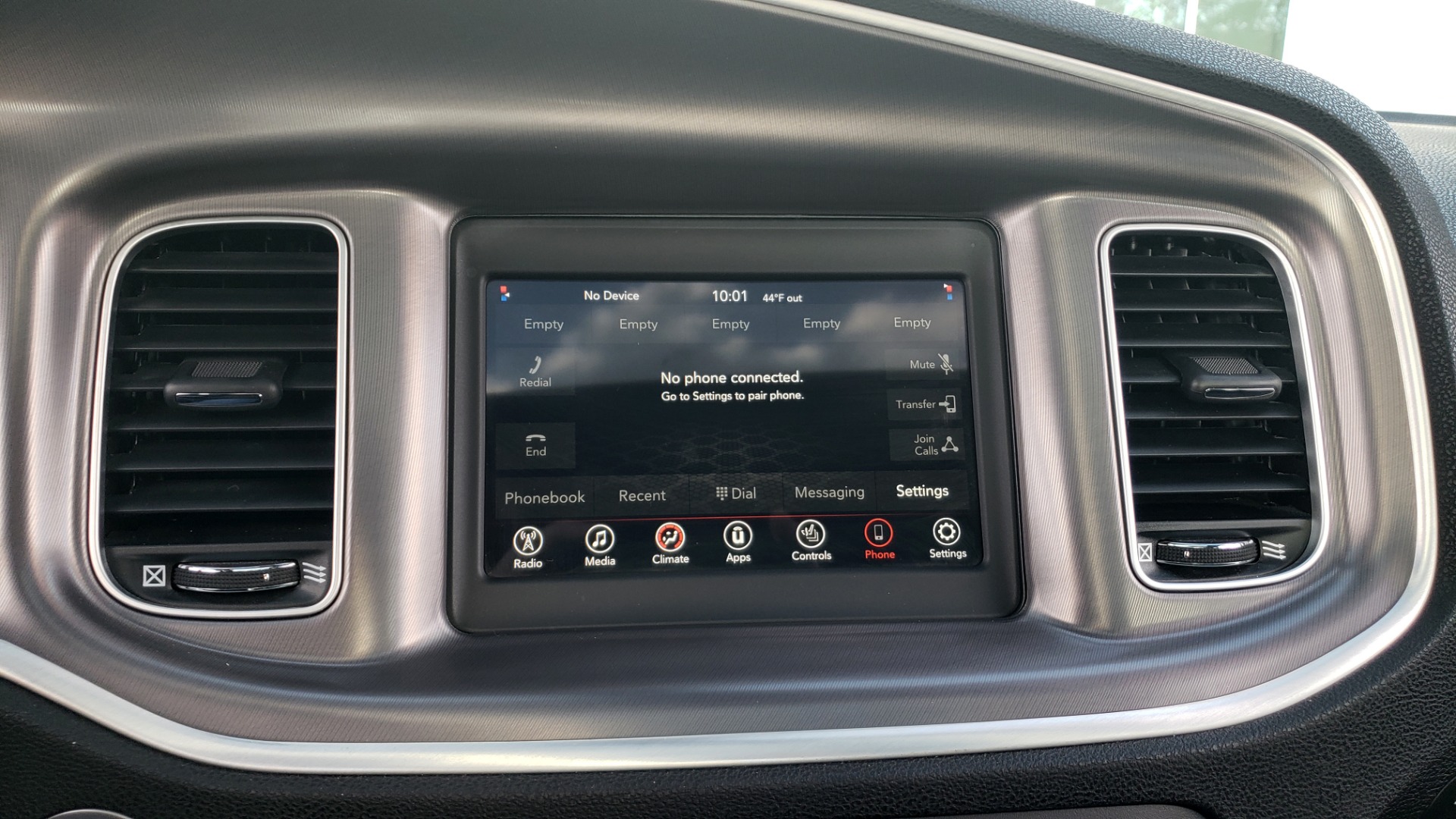 Used 2020 Dodge CHARGER SXT / RWD / V6 / 8-SPD AUTO / LTHR / HTD STS / SUNROOF / REARVIEW for sale Sold at Formula Imports in Charlotte NC 28227 46