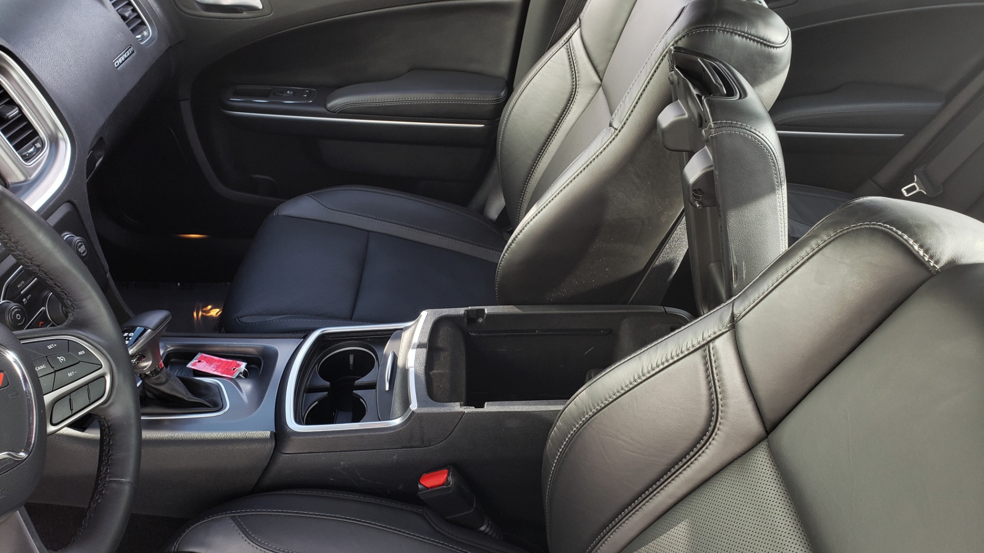 Used 2020 Dodge CHARGER SXT / RWD / V6 / 8-SPD AUTO / LTHR / HTD STS / SUNROOF / REARVIEW for sale Sold at Formula Imports in Charlotte NC 28227 53