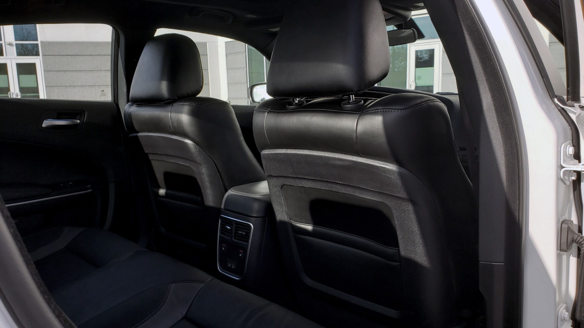 Used 2020 Dodge CHARGER SXT / RWD / V6 / 8-SPD AUTO / LTHR / HTD STS / SUNROOF / REARVIEW for sale Sold at Formula Imports in Charlotte NC 28227 69