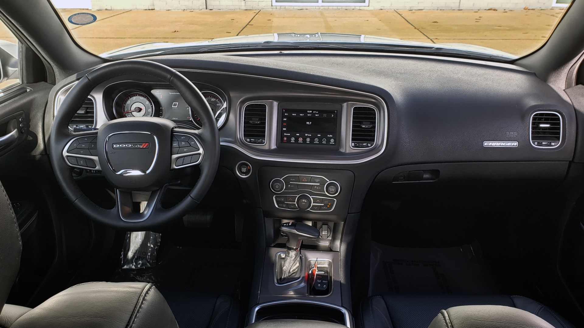 Used 2020 Dodge CHARGER SXT / RWD / V6 / 8-SPD AUTO / LTHR / HTD STS / SUNROOF / REARVIEW for sale Sold at Formula Imports in Charlotte NC 28227 71