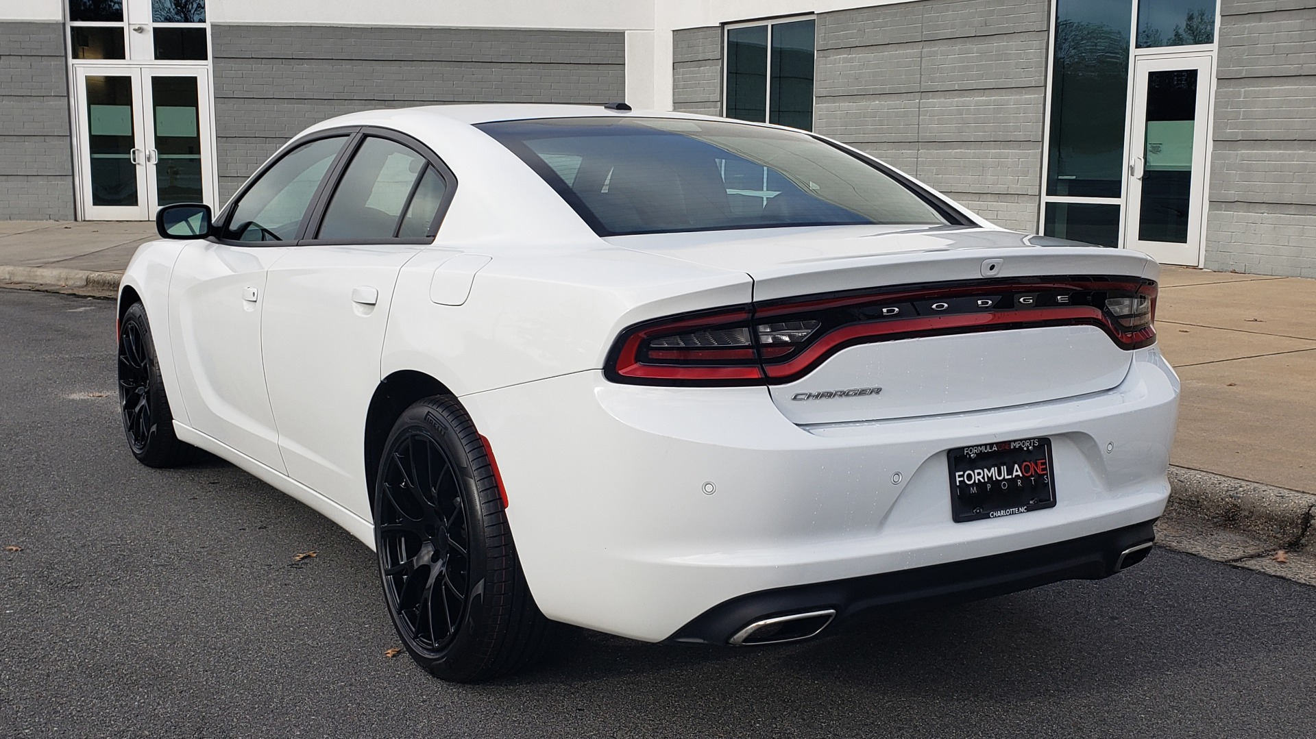 Used 2020 Dodge CHARGER SXT / RWD / V6 / 8-SPD AUTO / LTHR / HTD STS / SUNROOF / REARVIEW for sale Sold at Formula Imports in Charlotte NC 28227 9