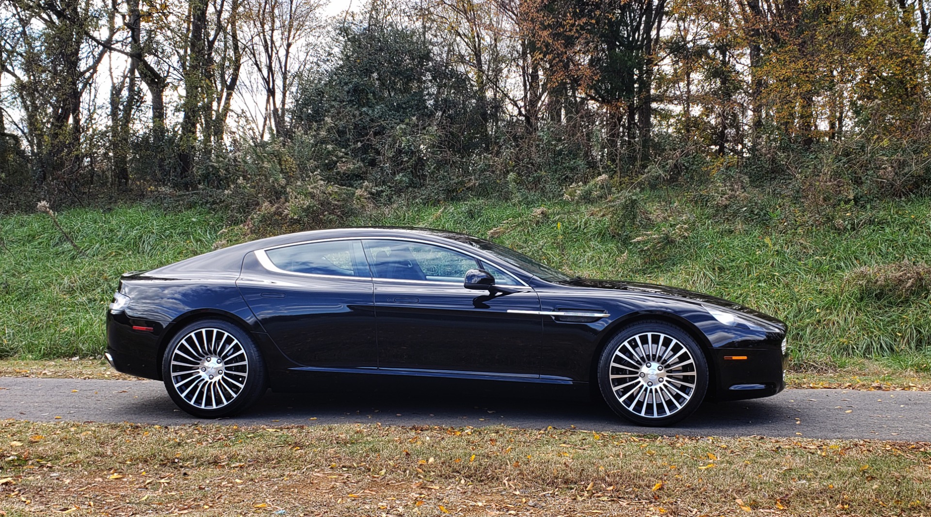 Used 2012 Aston Martin RAPIDE LUXURY 6.0L V12 / NAV / B&O SND / ENTERTAINMENT / REARVIEW for sale Sold at Formula Imports in Charlotte NC 28227 5