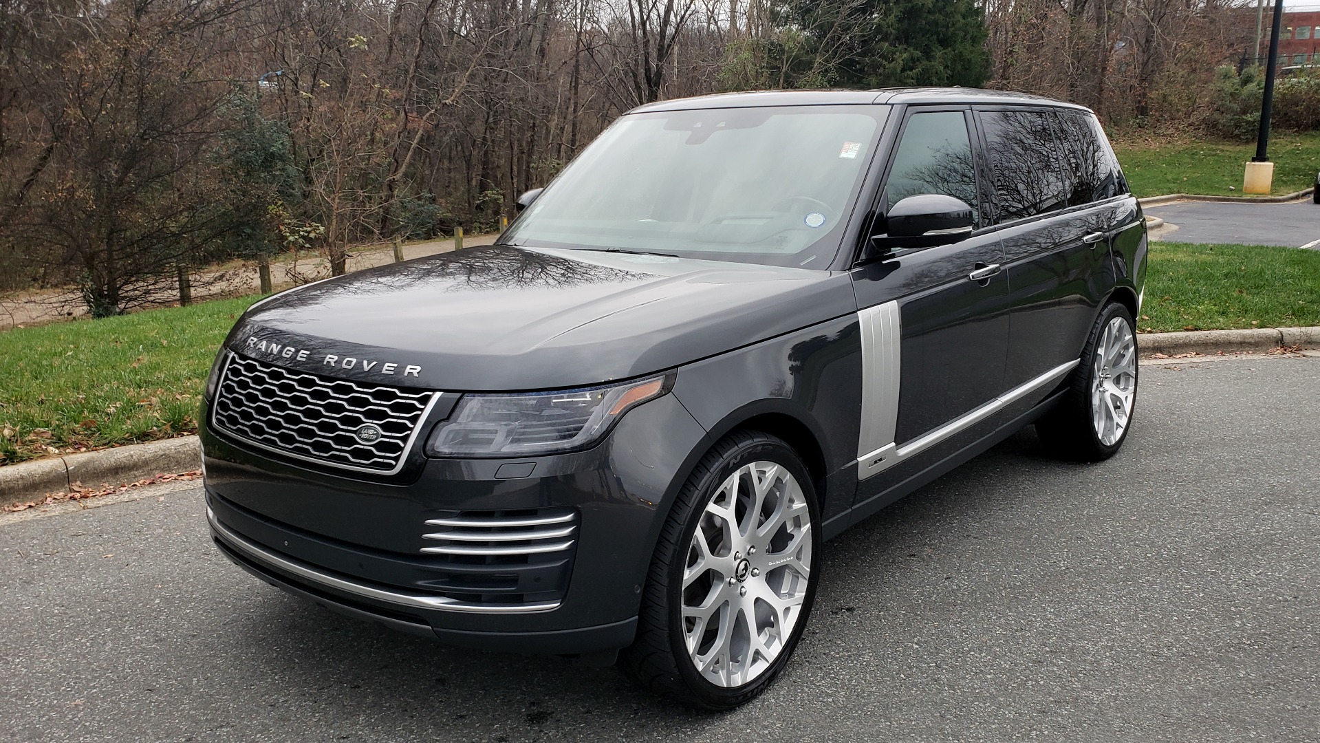 Used 2018 Land Rover RANGE ROVER AUTOBIOGRAPHY SC V8 / LONG / NAV / PANOROOF / ENT SYS / REARVIEW for sale Sold at Formula Imports in Charlotte NC 28227 2
