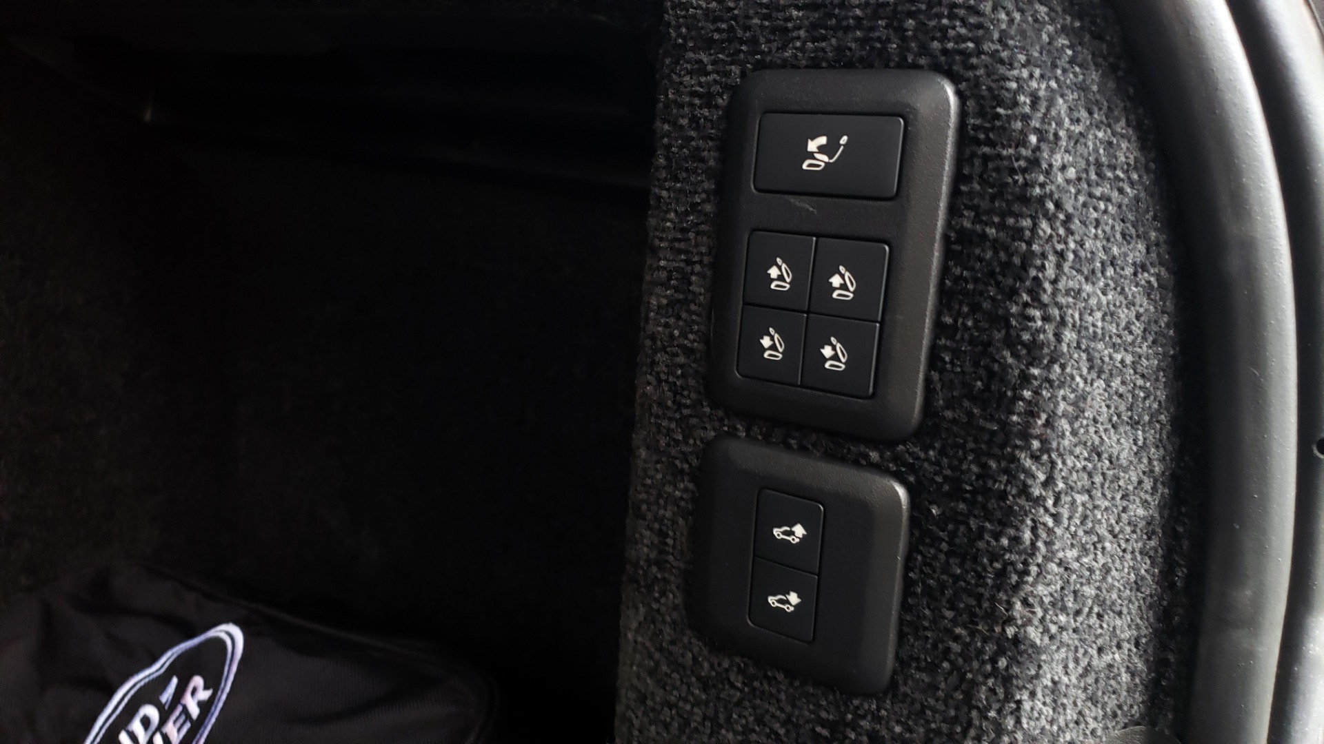 Used 2018 Land Rover RANGE ROVER AUTOBIOGRAPHY SC V8 / LONG / NAV / PANOROOF / ENT SYS / REARVIEW for sale Sold at Formula Imports in Charlotte NC 28227 21