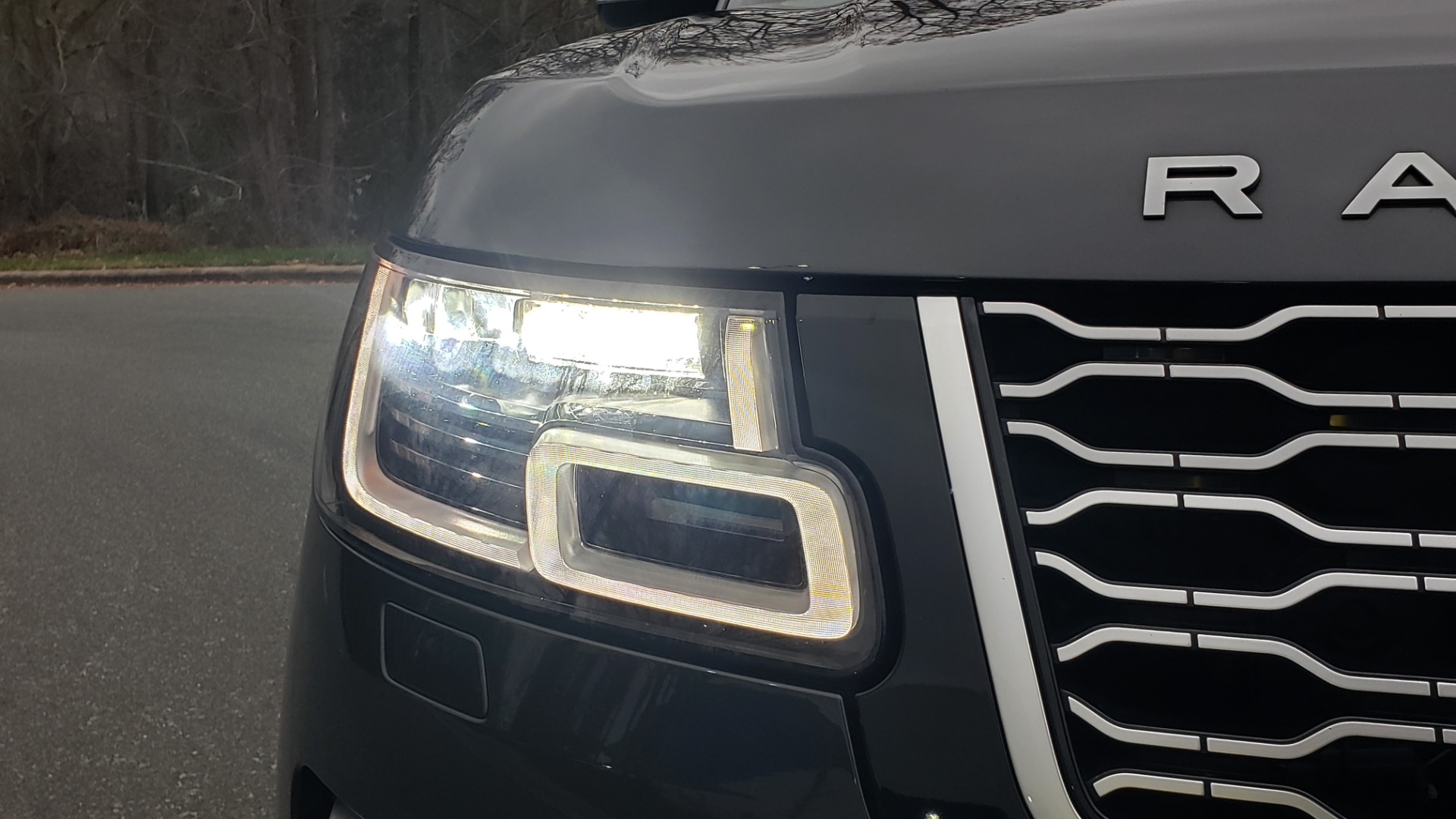 Used 2018 Land Rover RANGE ROVER AUTOBIOGRAPHY SC V8 / LONG / NAV / PANOROOF / ENT SYS / REARVIEW for sale Sold at Formula Imports in Charlotte NC 28227 25