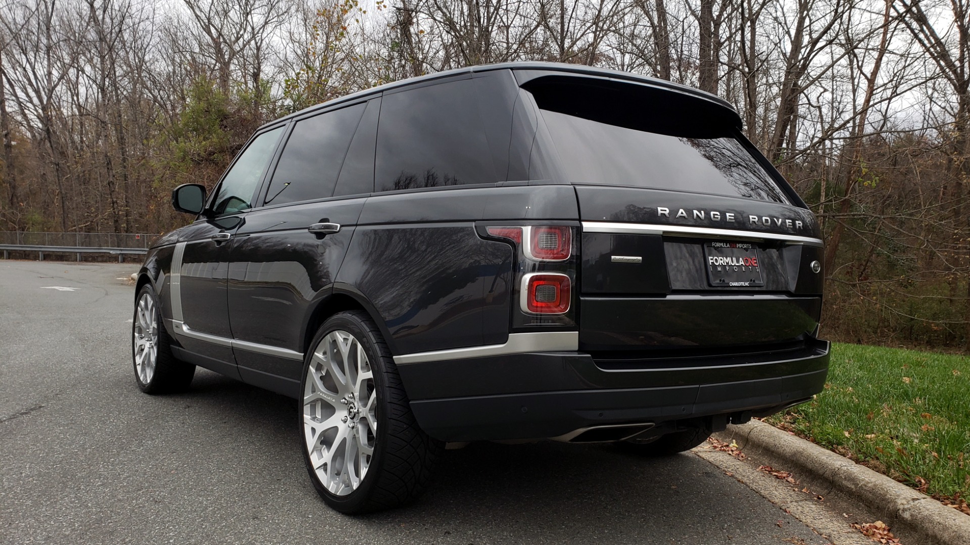 Used 2018 Land Rover RANGE ROVER AUTOBIOGRAPHY SC V8 / LONG / NAV / PANOROOF / ENT SYS / REARVIEW for sale Sold at Formula Imports in Charlotte NC 28227 4