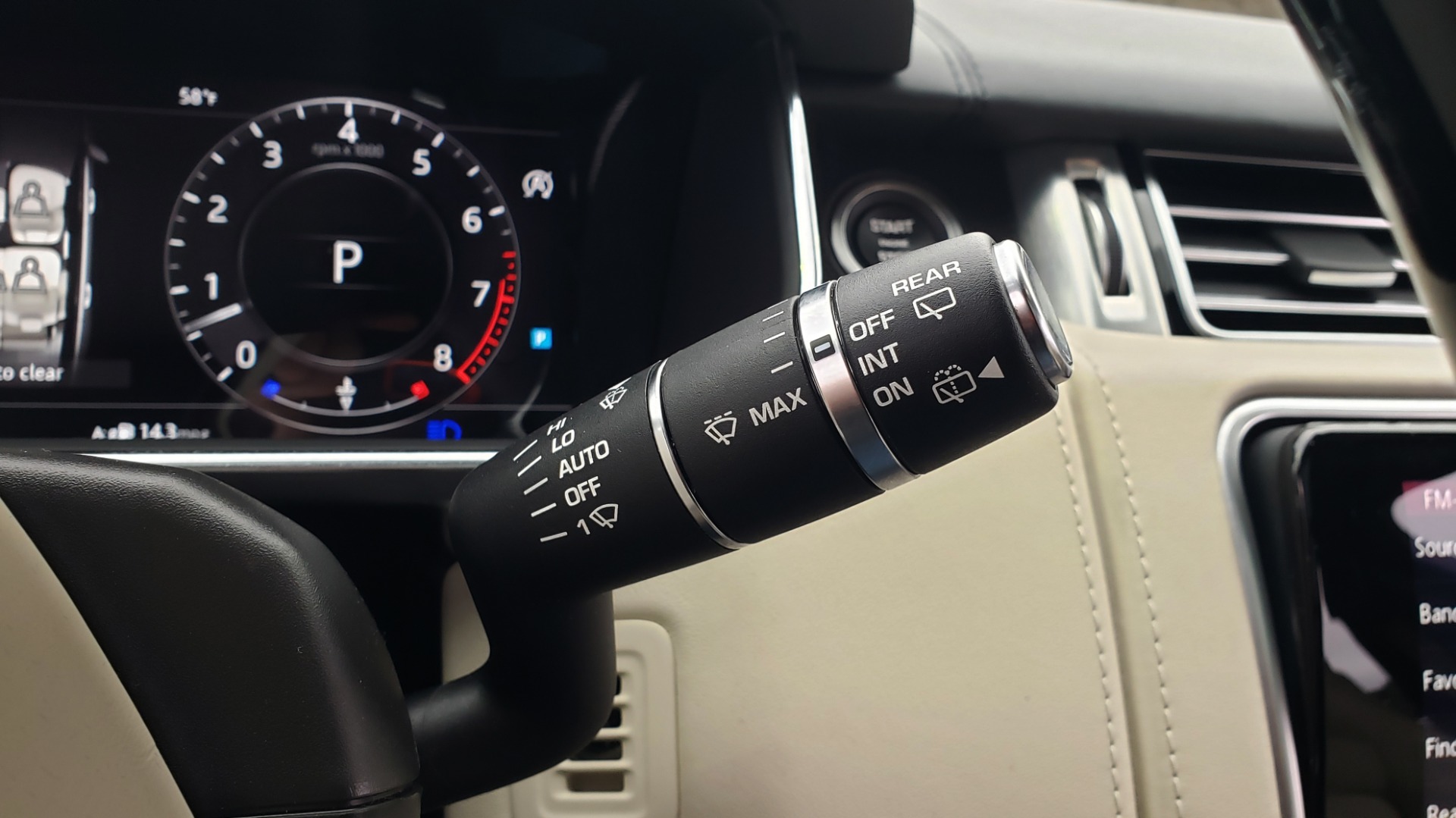 Used 2018 Land Rover RANGE ROVER AUTOBIOGRAPHY SC V8 / LONG / NAV / PANOROOF / ENT SYS / REARVIEW for sale Sold at Formula Imports in Charlotte NC 28227 52