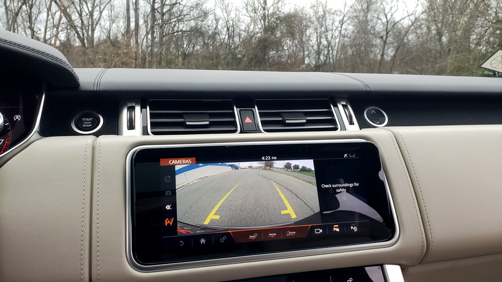 Used 2018 Land Rover RANGE ROVER AUTOBIOGRAPHY SC V8 / LONG / NAV / PANOROOF / ENT SYS / REARVIEW for sale Sold at Formula Imports in Charlotte NC 28227 56