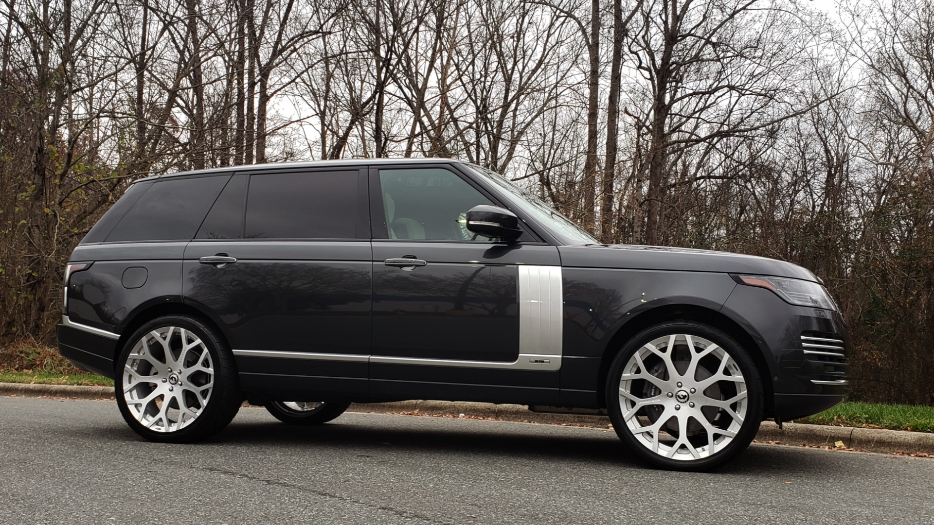Used 2018 Land Rover RANGE ROVER AUTOBIOGRAPHY SC V8 / LONG / NAV / PANOROOF / ENT SYS / REARVIEW for sale Sold at Formula Imports in Charlotte NC 28227 6