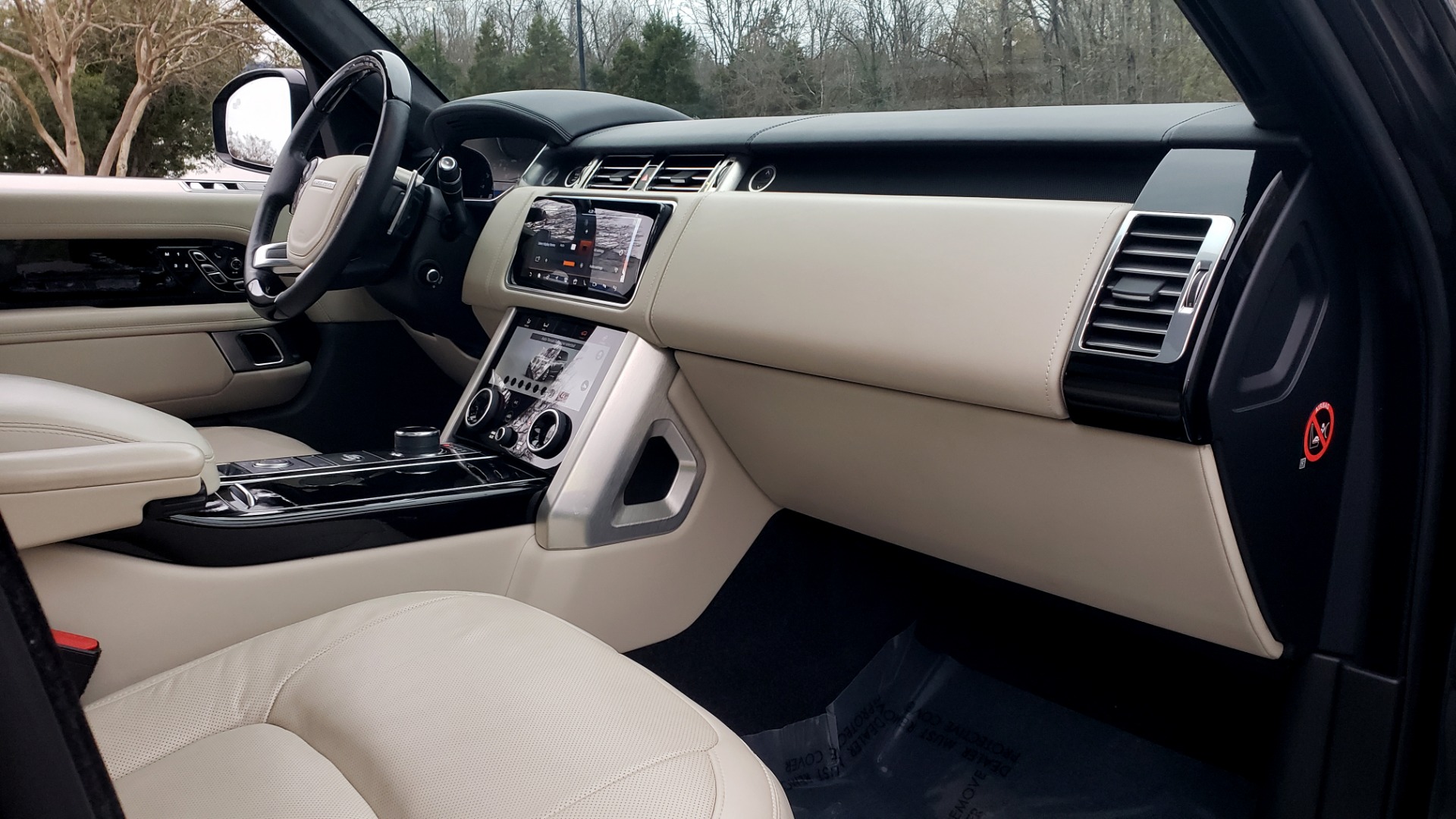 Used 2018 Land Rover RANGE ROVER AUTOBIOGRAPHY SC V8 / LONG / NAV / PANOROOF / ENT SYS / REARVIEW for sale Sold at Formula Imports in Charlotte NC 28227 79