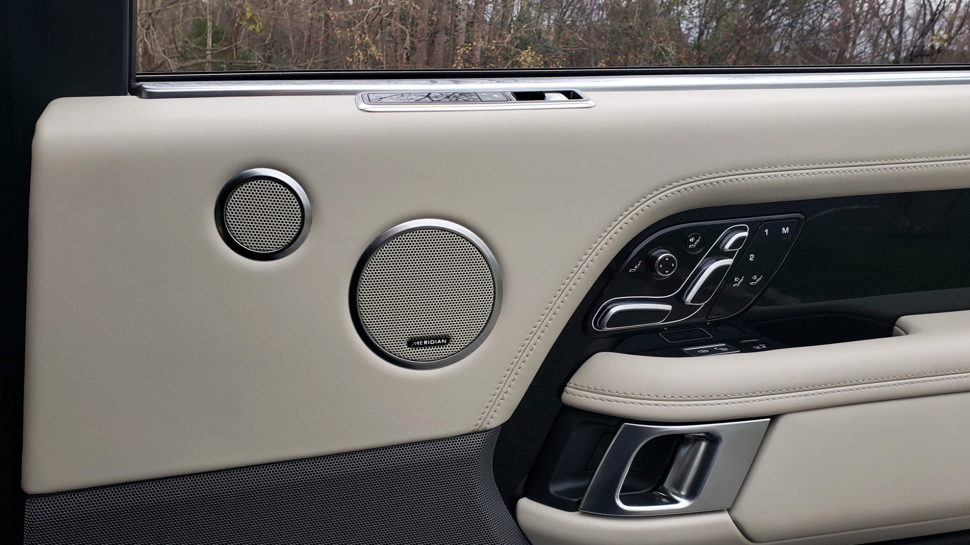 Used 2018 Land Rover RANGE ROVER AUTOBIOGRAPHY SC V8 / LONG / NAV / PANOROOF / ENT SYS / REARVIEW for sale Sold at Formula Imports in Charlotte NC 28227 81