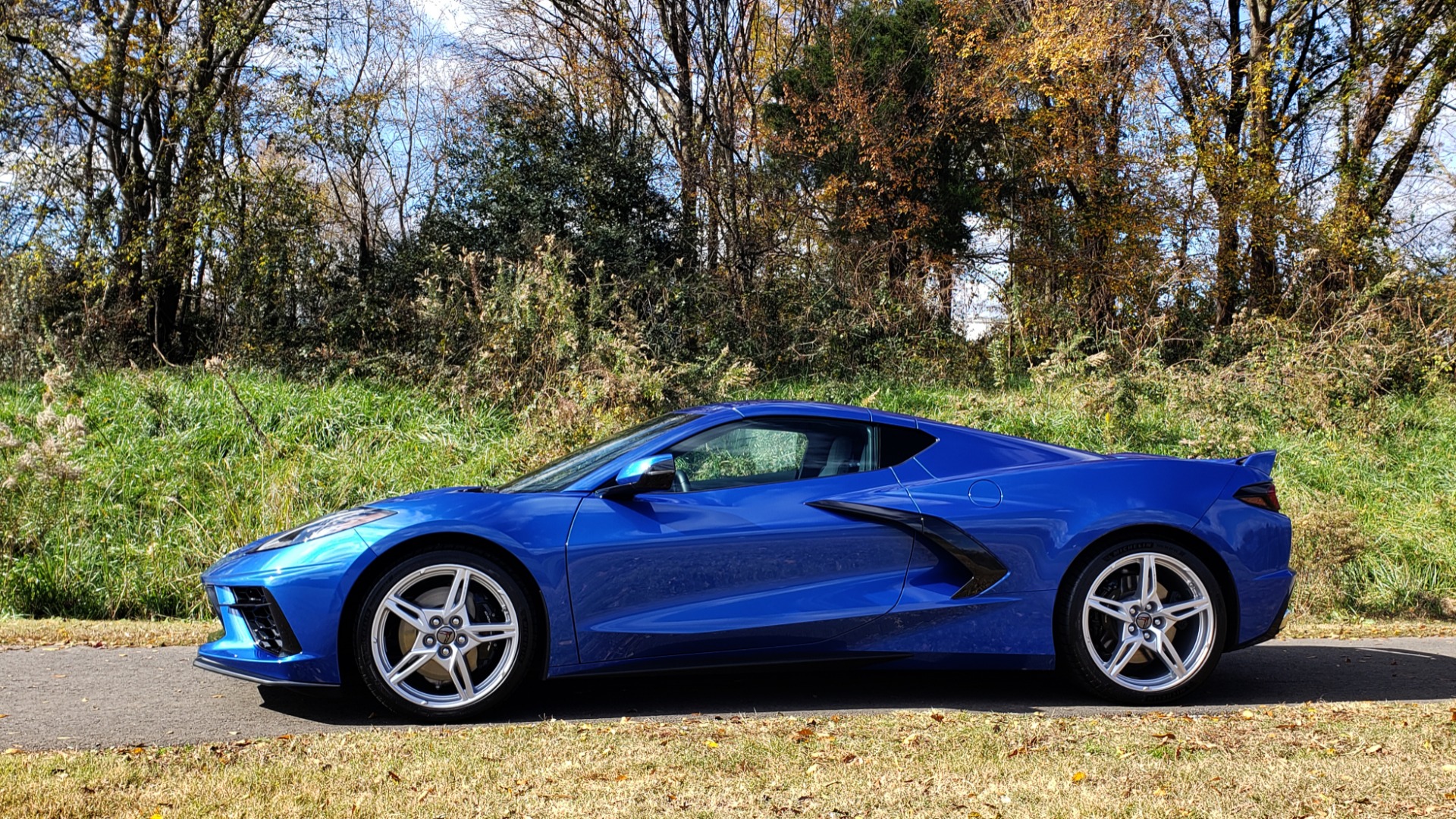 Used 2020 Chevrolet C8 CORVETTE STINGRAY 2LT COUPE / NAV / HUD / BOSE / GT2 SEATS / FRONT LIFT / REARVIEW for sale Sold at Formula Imports in Charlotte NC 28227 10