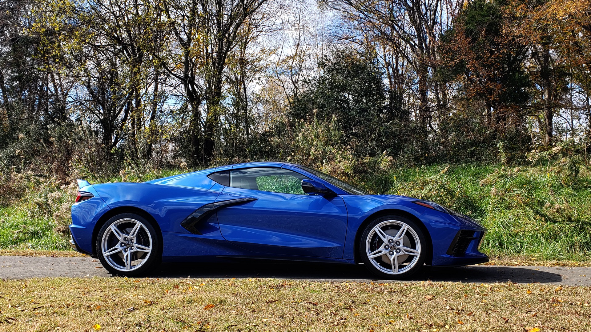 Used 2020 Chevrolet C8 CORVETTE STINGRAY 2LT COUPE / NAV / HUD / BOSE / GT2 SEATS / FRONT LIFT / REARVIEW for sale Sold at Formula Imports in Charlotte NC 28227 13
