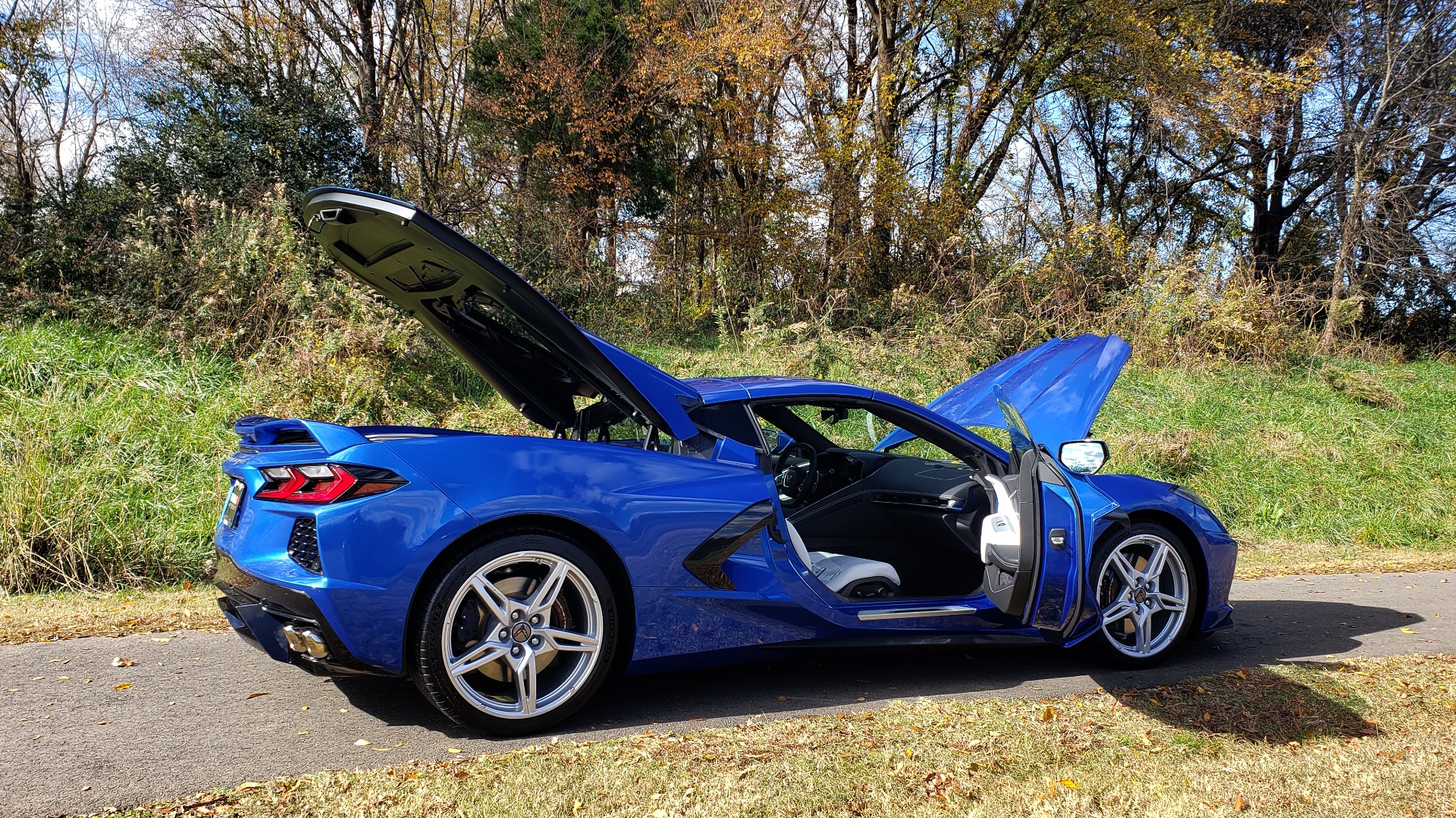 Used 2020 Chevrolet C8 CORVETTE STINGRAY 2LT COUPE / NAV / HUD / BOSE / GT2 SEATS / FRONT LIFT / REARVIEW for sale Sold at Formula Imports in Charlotte NC 28227 30