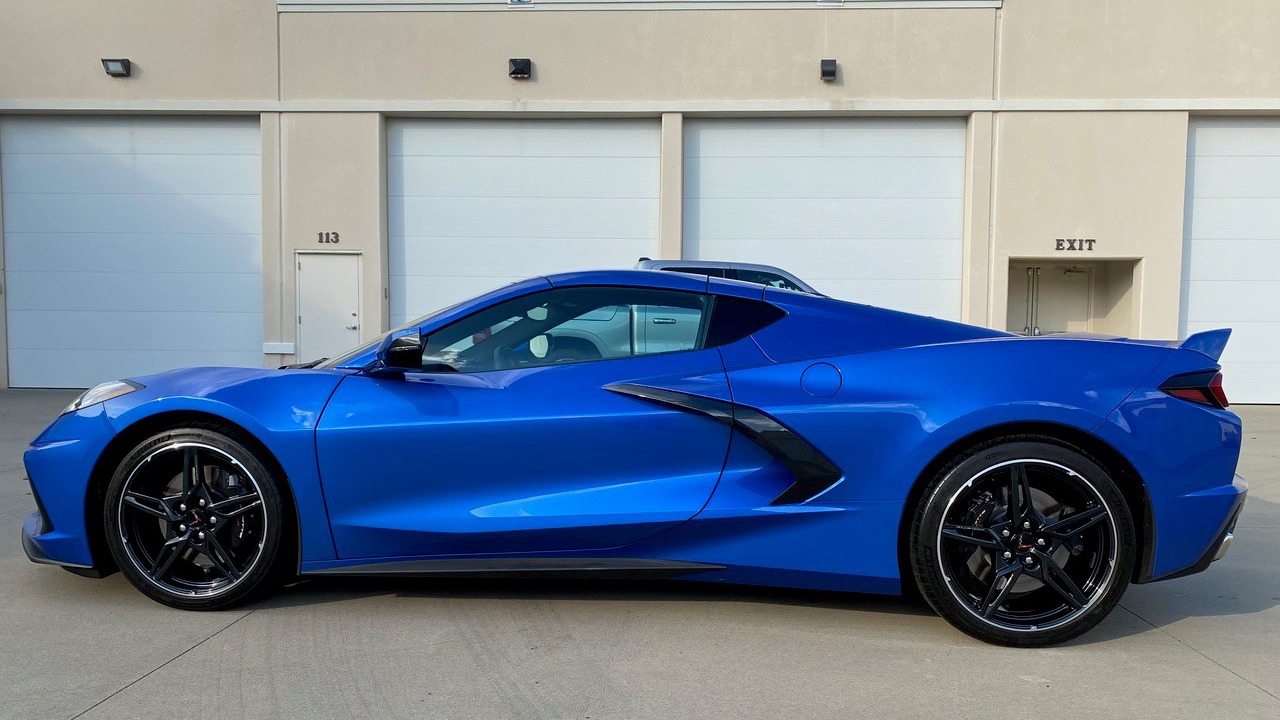 Used 2020 Chevrolet C8 CORVETTE STINGRAY 2LT COUPE / NAV / HUD / BOSE / GT2 SEATS / FRONT LIFT / REARVIEW for sale Sold at Formula Imports in Charlotte NC 28227 5