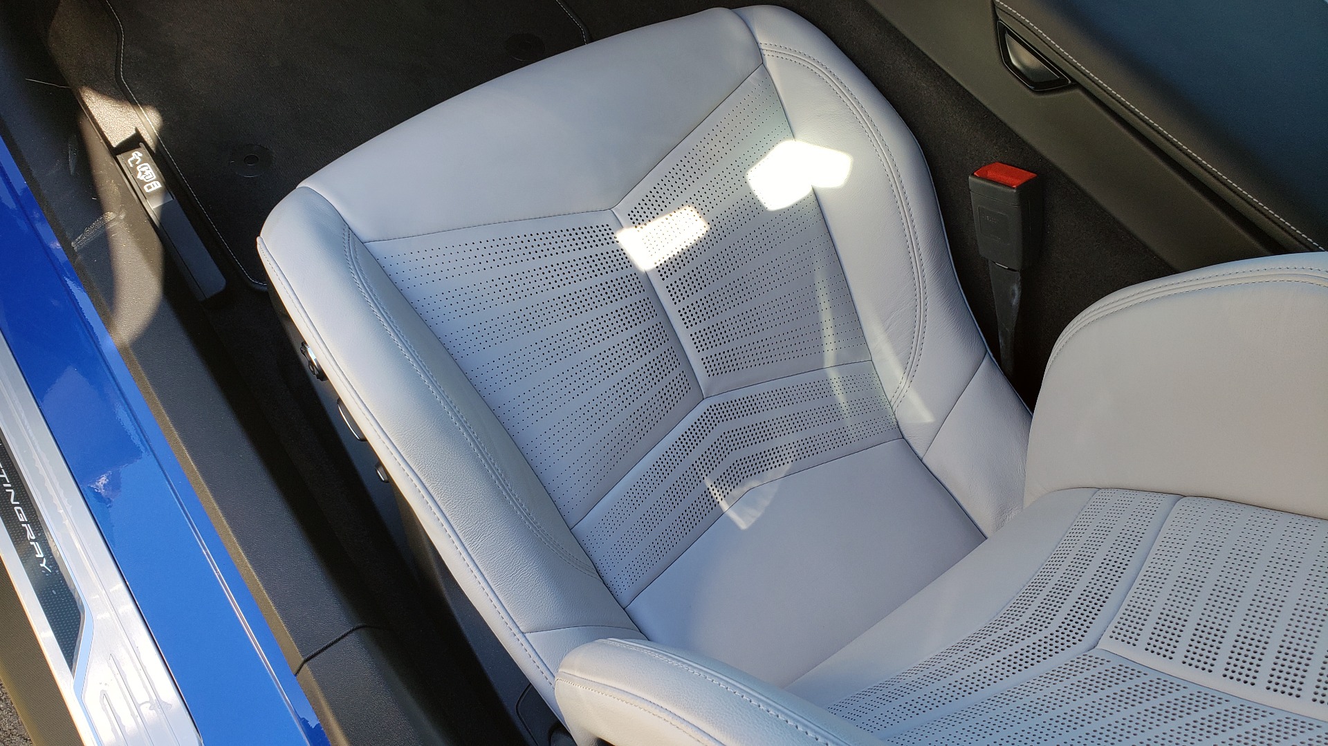 Used 2020 Chevrolet C8 CORVETTE STINGRAY 2LT COUPE / NAV / HUD / BOSE / GT2 SEATS / FRONT LIFT / REARVIEW for sale Sold at Formula Imports in Charlotte NC 28227 50