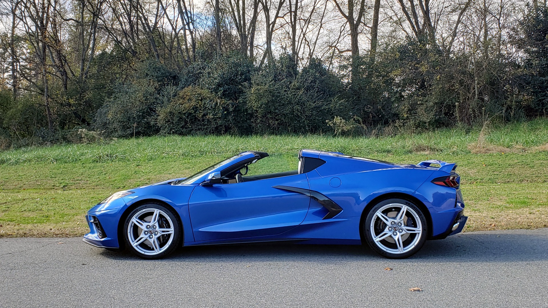 Used 2020 Chevrolet C8 CORVETTE STINGRAY 2LT COUPE / NAV / HUD / BOSE / GT2 SEATS / FRONT LIFT / REARVIEW for sale Sold at Formula Imports in Charlotte NC 28227 6