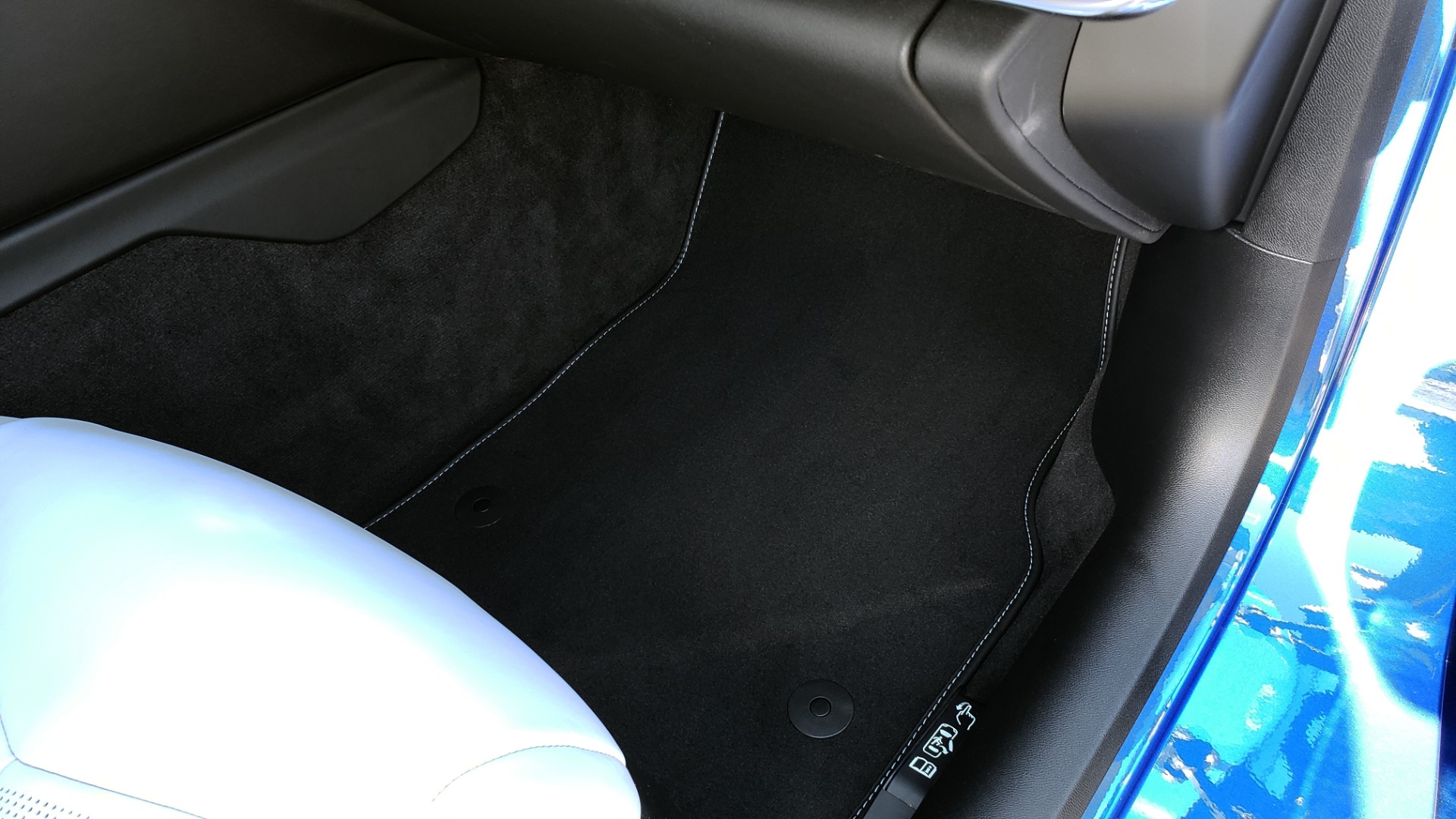 Used 2020 Chevrolet C8 CORVETTE STINGRAY 2LT COUPE / NAV / HUD / BOSE / GT2 SEATS / FRONT LIFT / REARVIEW for sale Sold at Formula Imports in Charlotte NC 28227 87