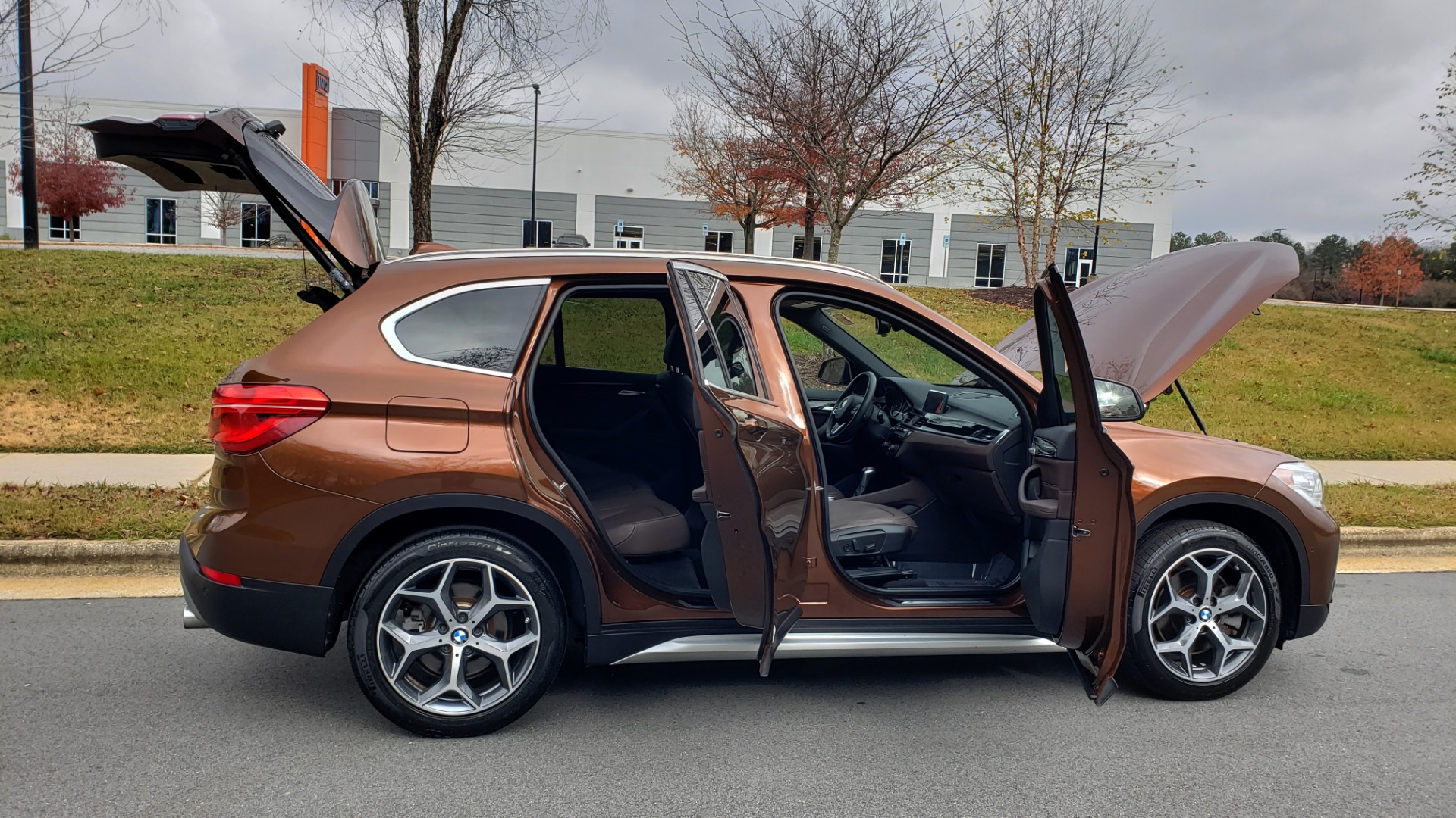 Used 2017 BMW X1 XDRIVE28I / PREM / TECH / DRVR ASST / COLD WTHR / REARVIEW for sale Sold at Formula Imports in Charlotte NC 28227 10