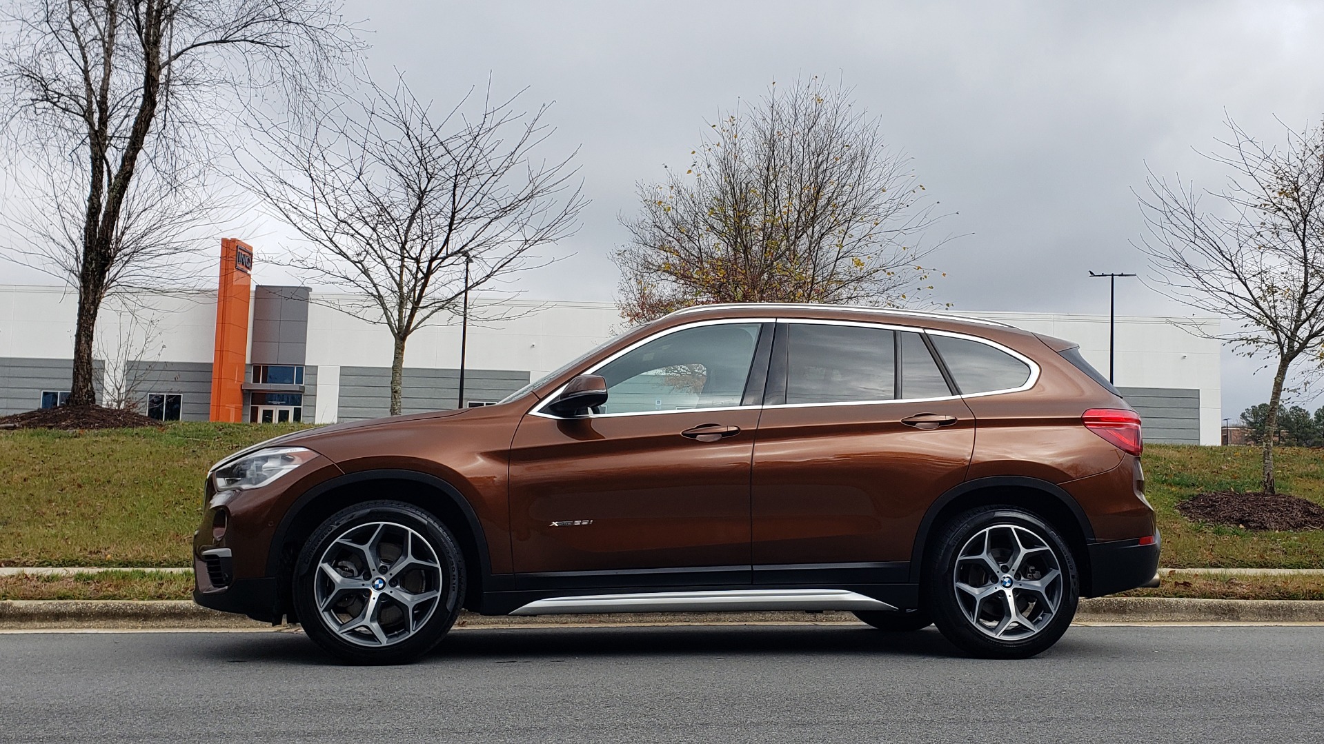 Used 2017 BMW X1 XDRIVE28I / PREM / TECH / DRVR ASST / COLD WTHR / REARVIEW for sale Sold at Formula Imports in Charlotte NC 28227 2