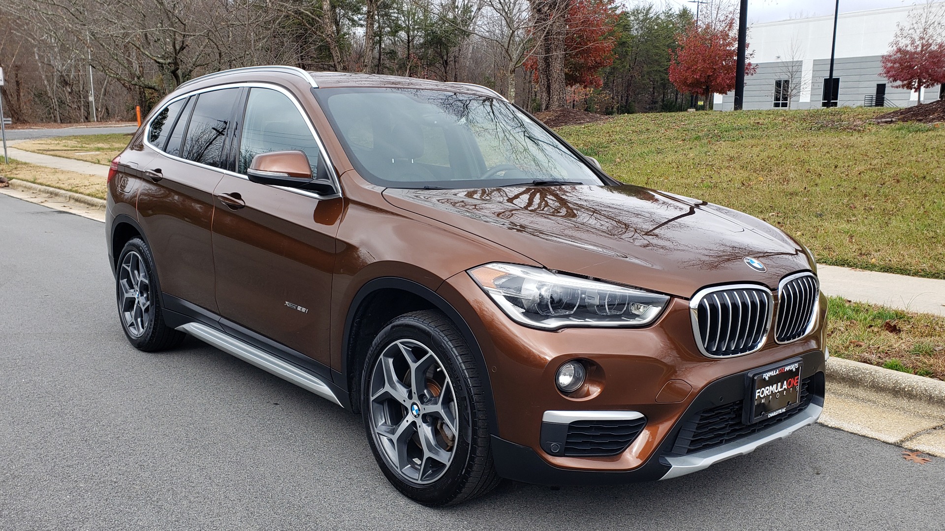 Used 2017 BMW X1 XDRIVE28I / PREM / TECH / DRVR ASST / COLD WTHR / REARVIEW for sale Sold at Formula Imports in Charlotte NC 28227 4