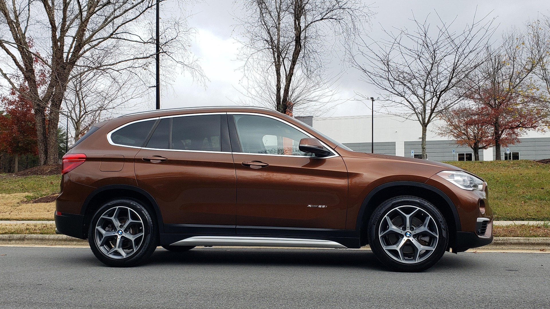 Used 2017 BMW X1 XDRIVE28I / PREM / TECH / DRVR ASST / COLD WTHR / REARVIEW for sale Sold at Formula Imports in Charlotte NC 28227 5