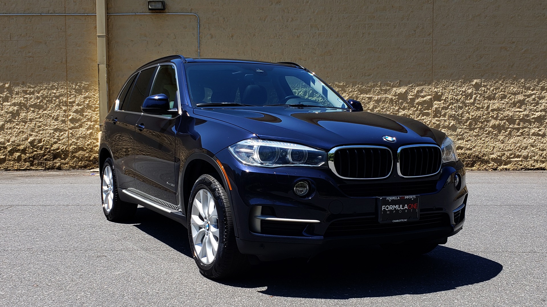 Used 2016 BMW X5 XDRIVE35I / PREM PKG / NAV / DRVR ASST PLUS / REARVIEW for sale Sold at Formula Imports in Charlotte NC 28227 4