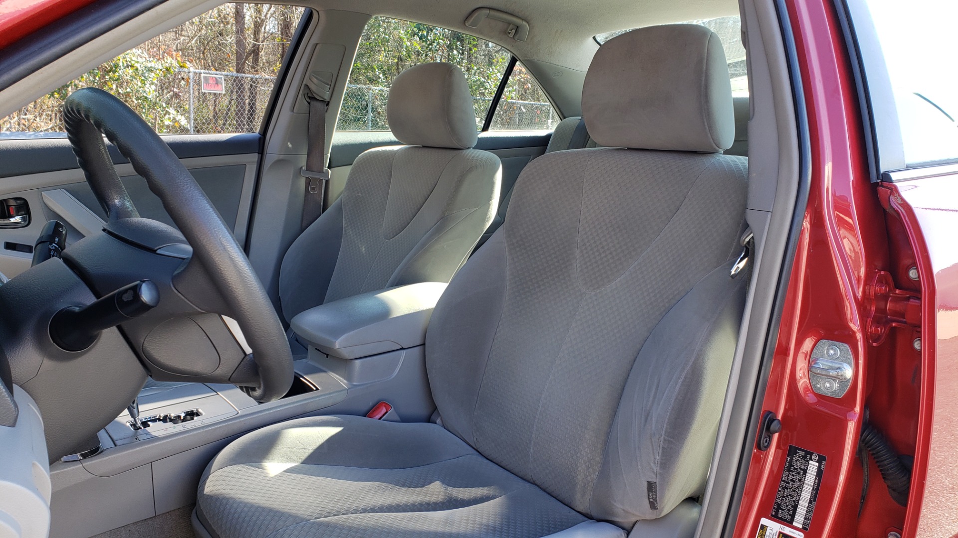 Used 2009 Toyota CAMRY LE / 2.4L SEDAN / FWD / 4-CYL / AUTO / CLOTH / CLEAN for sale Sold at Formula Imports in Charlotte NC 28227 24