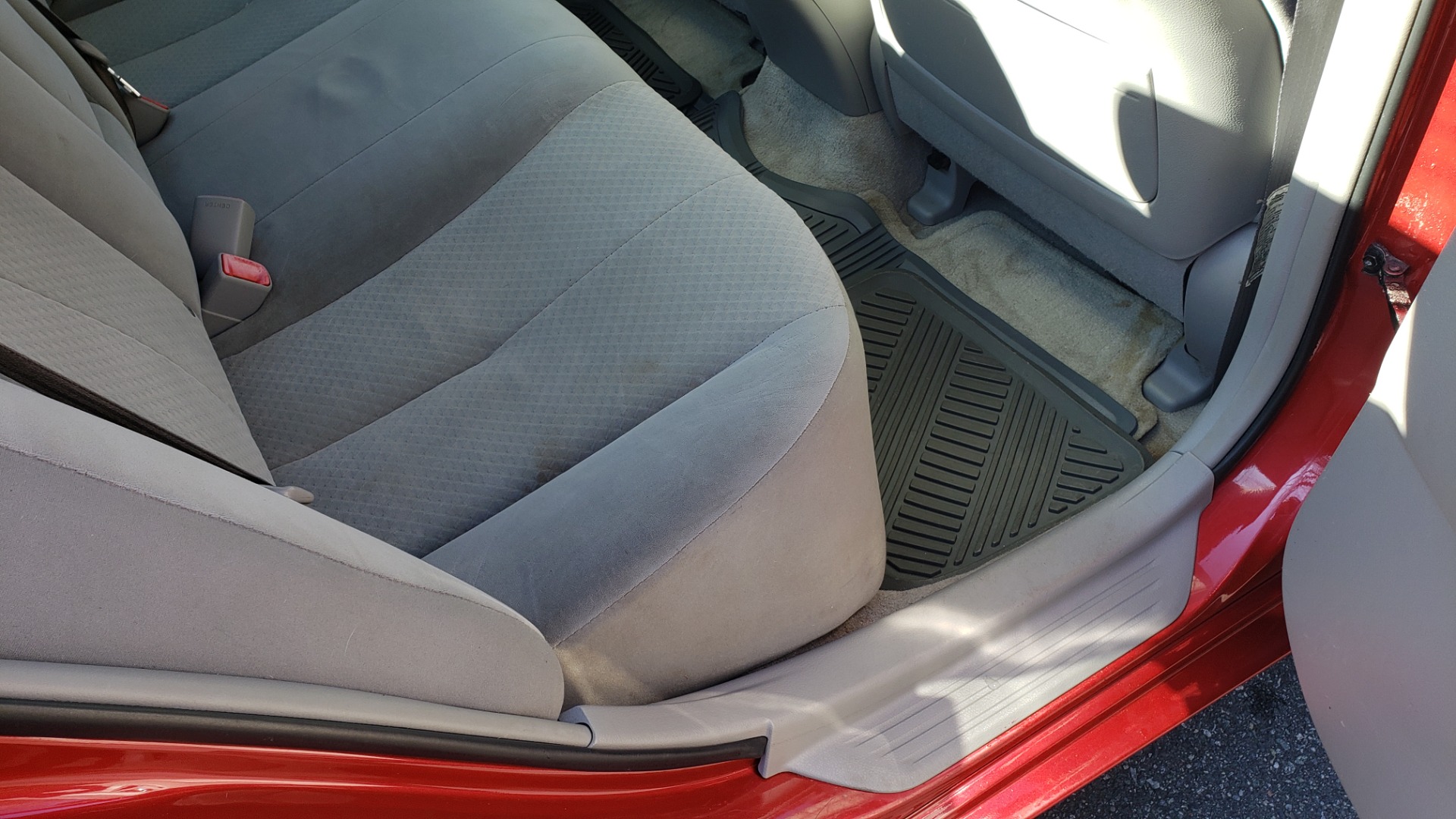 Used 2009 Toyota CAMRY LE / 2.4L SEDAN / FWD / 4-CYL / AUTO / CLOTH / CLEAN for sale Sold at Formula Imports in Charlotte NC 28227 51