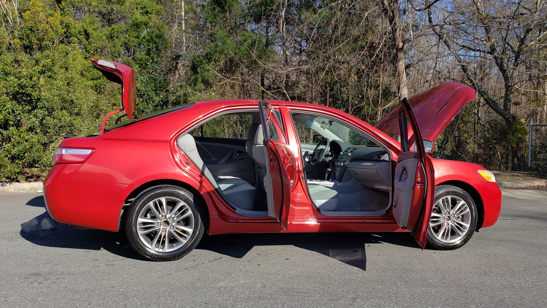 Used 2009 Toyota CAMRY LE / 2.4L SEDAN / FWD / 4-CYL / AUTO / CLOTH / CLEAN for sale Sold at Formula Imports in Charlotte NC 28227 9