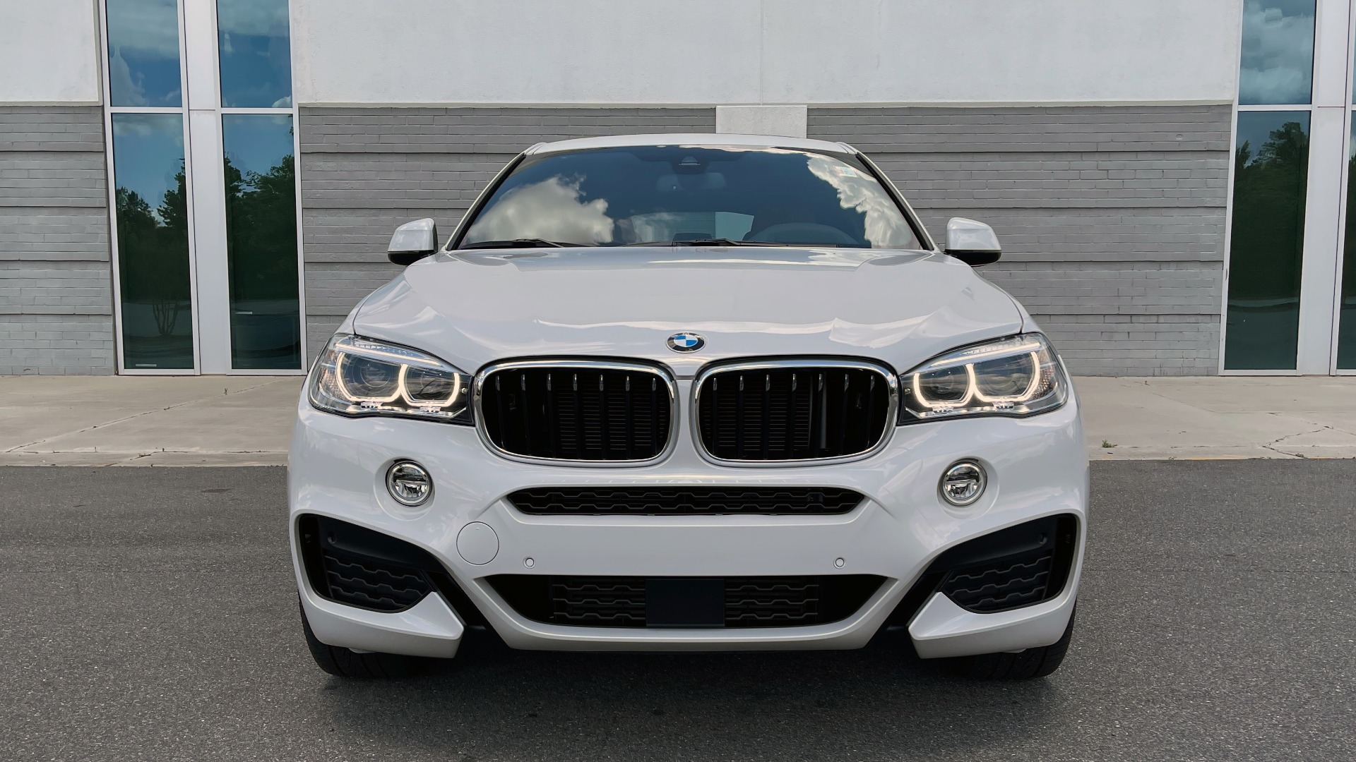 Used 2018 BMW X6 XDRIVE35I M-SPORT / NAV / DRVR ASST PLUS / ADAPT M-SUSP / REARVIEW for sale Sold at Formula Imports in Charlotte NC 28227 12