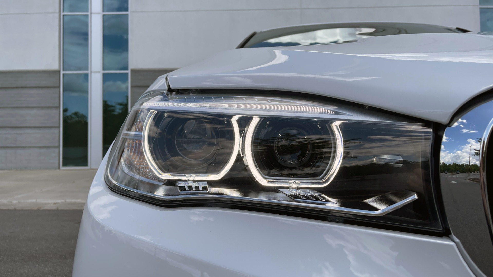 Used 2018 BMW X6 XDRIVE35I M-SPORT / NAV / DRVR ASST PLUS / ADAPT M-SUSP / REARVIEW for sale Sold at Formula Imports in Charlotte NC 28227 13