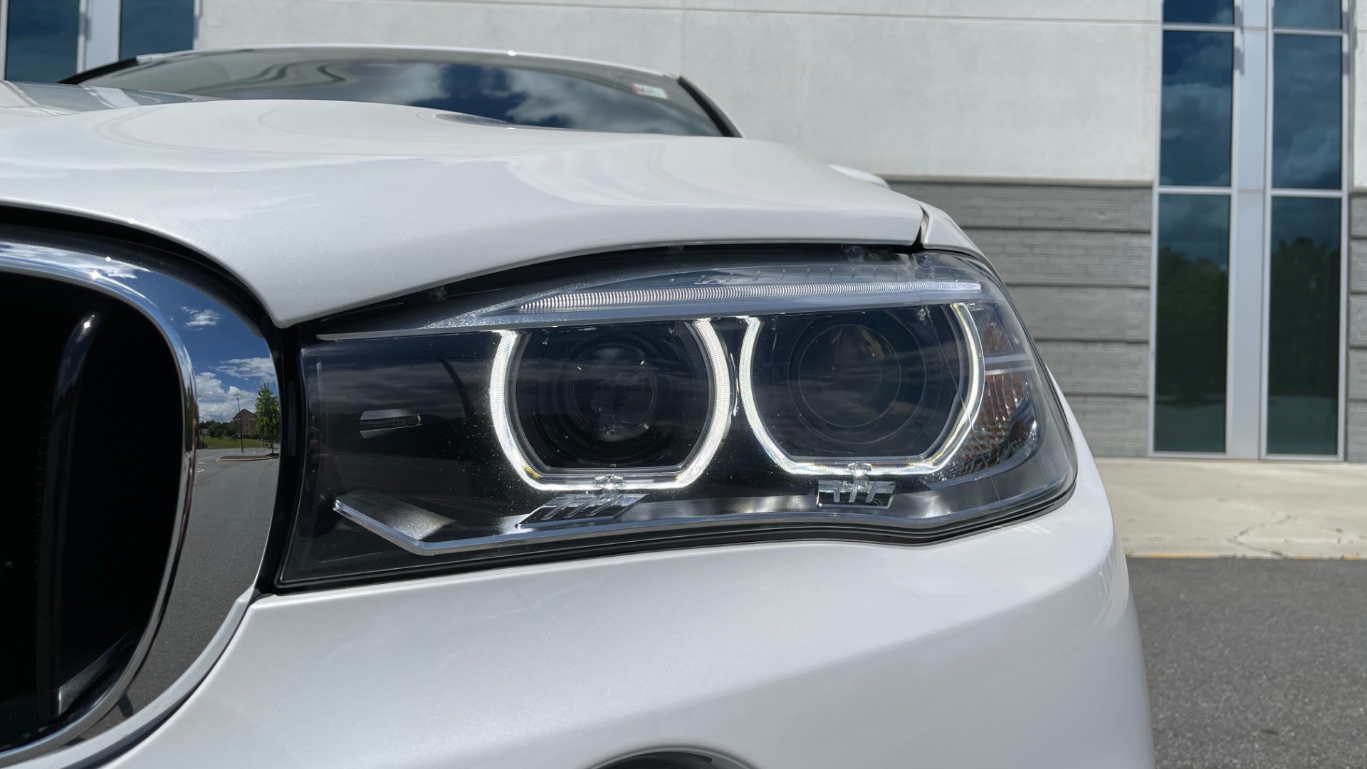 Used 2018 BMW X6 XDRIVE35I M-SPORT / NAV / DRVR ASST PLUS / ADAPT M-SUSP / REARVIEW for sale Sold at Formula Imports in Charlotte NC 28227 14