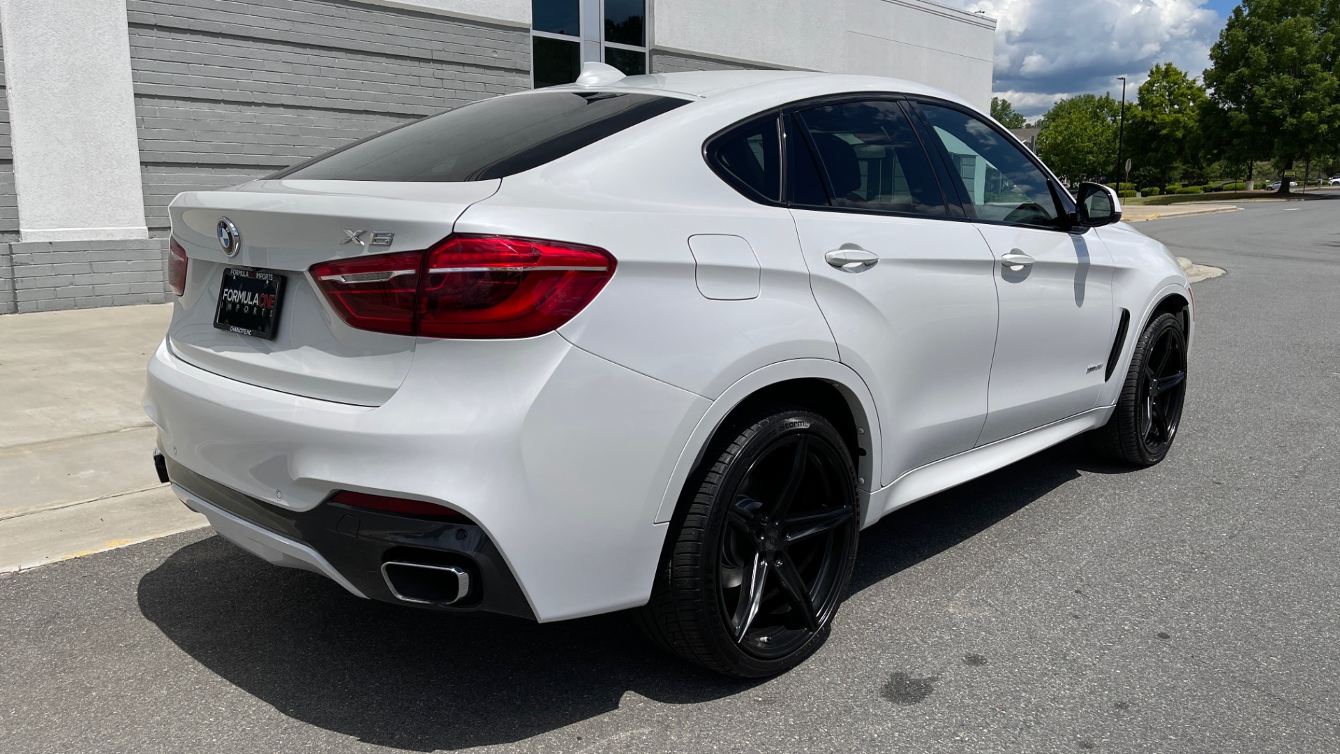 Used 2018 BMW X6 XDRIVE35I M-SPORT / NAV / DRVR ASST PLUS / ADAPT M-SUSP / REARVIEW for sale Sold at Formula Imports in Charlotte NC 28227 2