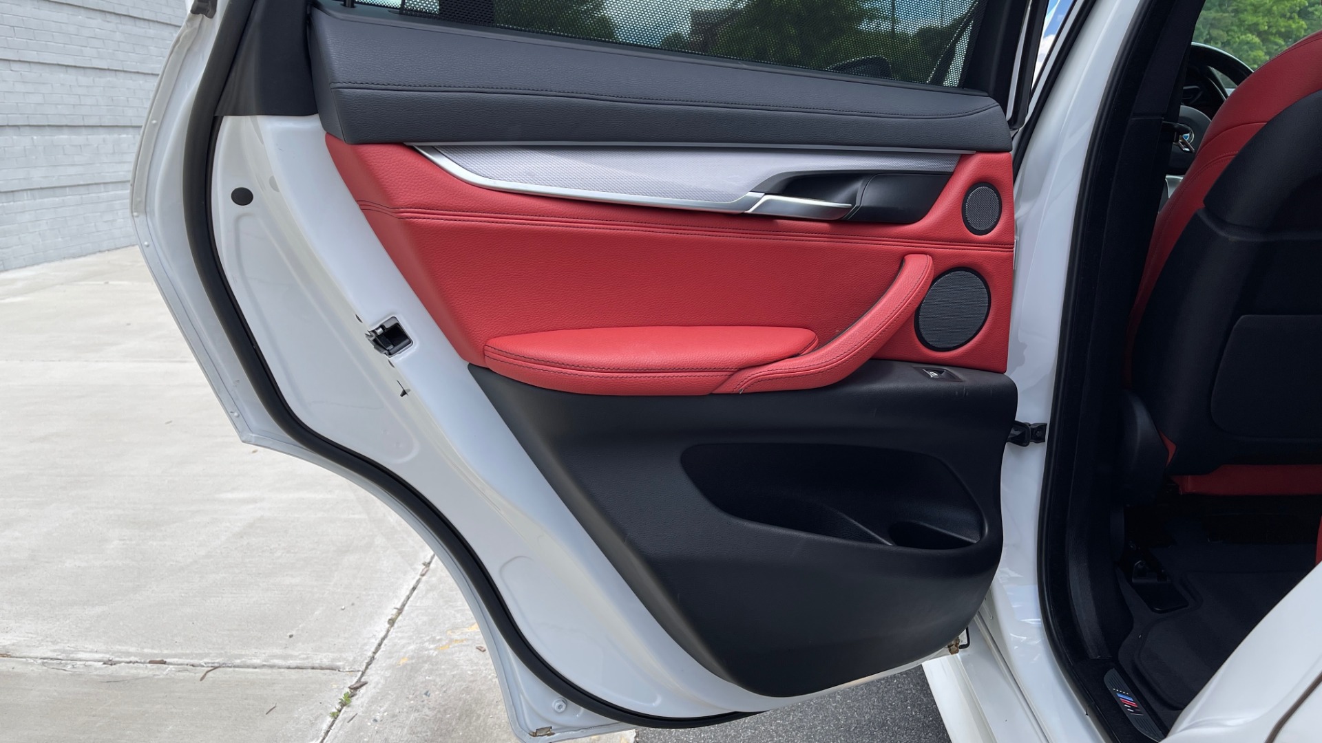 Used 2018 BMW X6 XDRIVE35I M-SPORT / NAV / DRVR ASST PLUS / ADAPT M-SUSP / REARVIEW for sale Sold at Formula Imports in Charlotte NC 28227 75