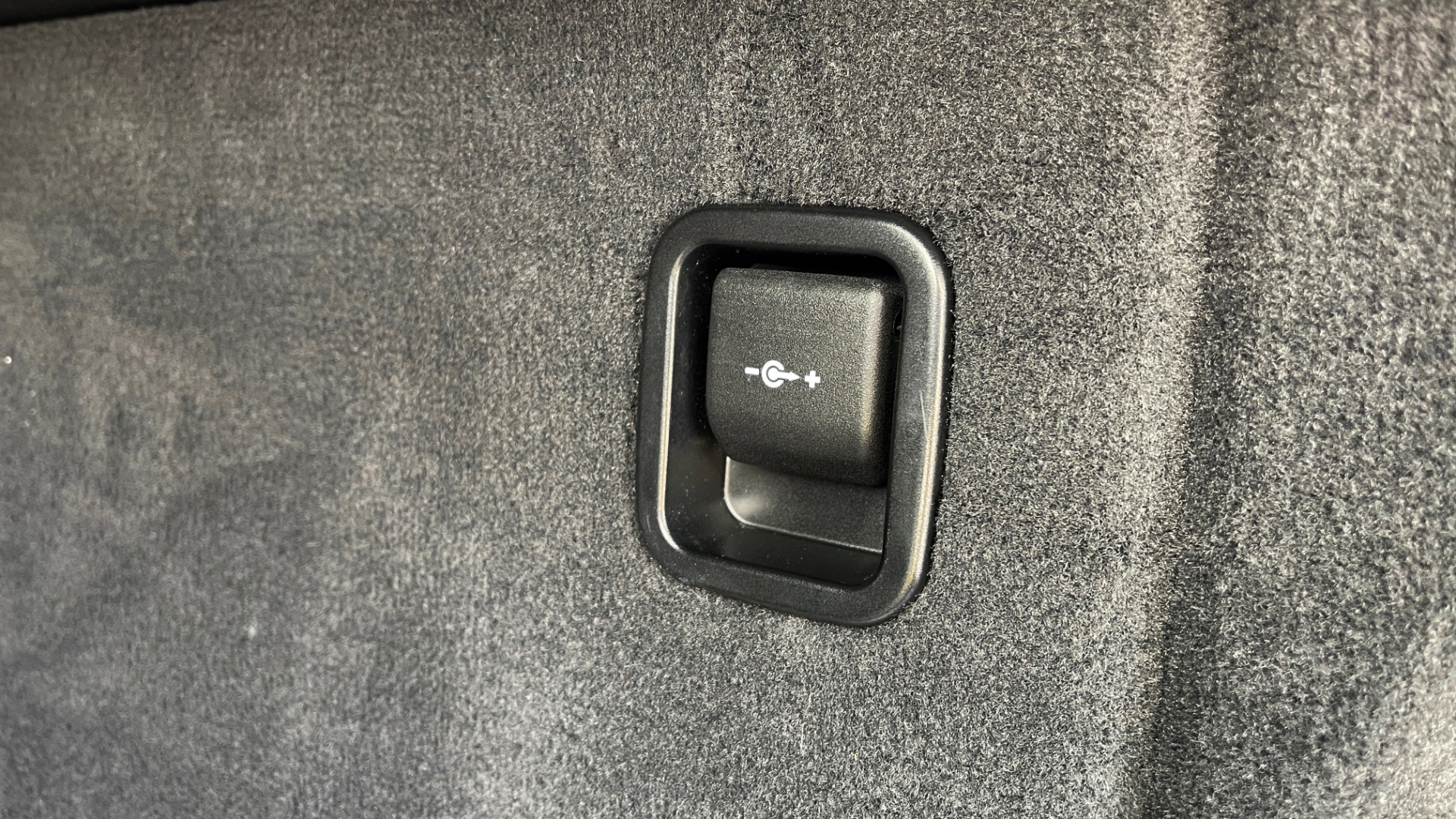 Used 2018 BMW X6 XDRIVE35I M-SPORT / NAV / DRVR ASST PLUS / ADAPT M-SUSP / REARVIEW for sale Sold at Formula Imports in Charlotte NC 28227 90